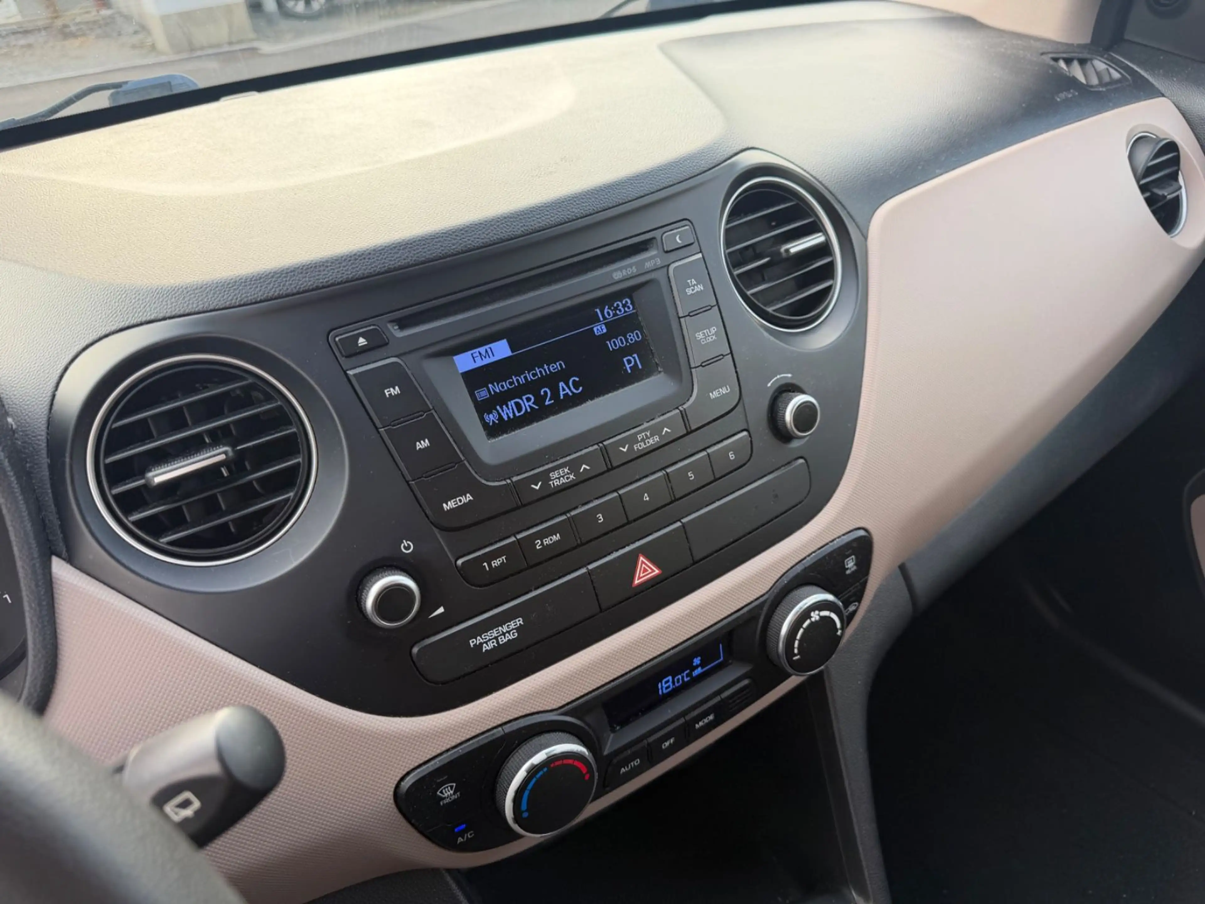 Hyundai i10 Classic Klima 5-trg Allwetter AUX — photo 13