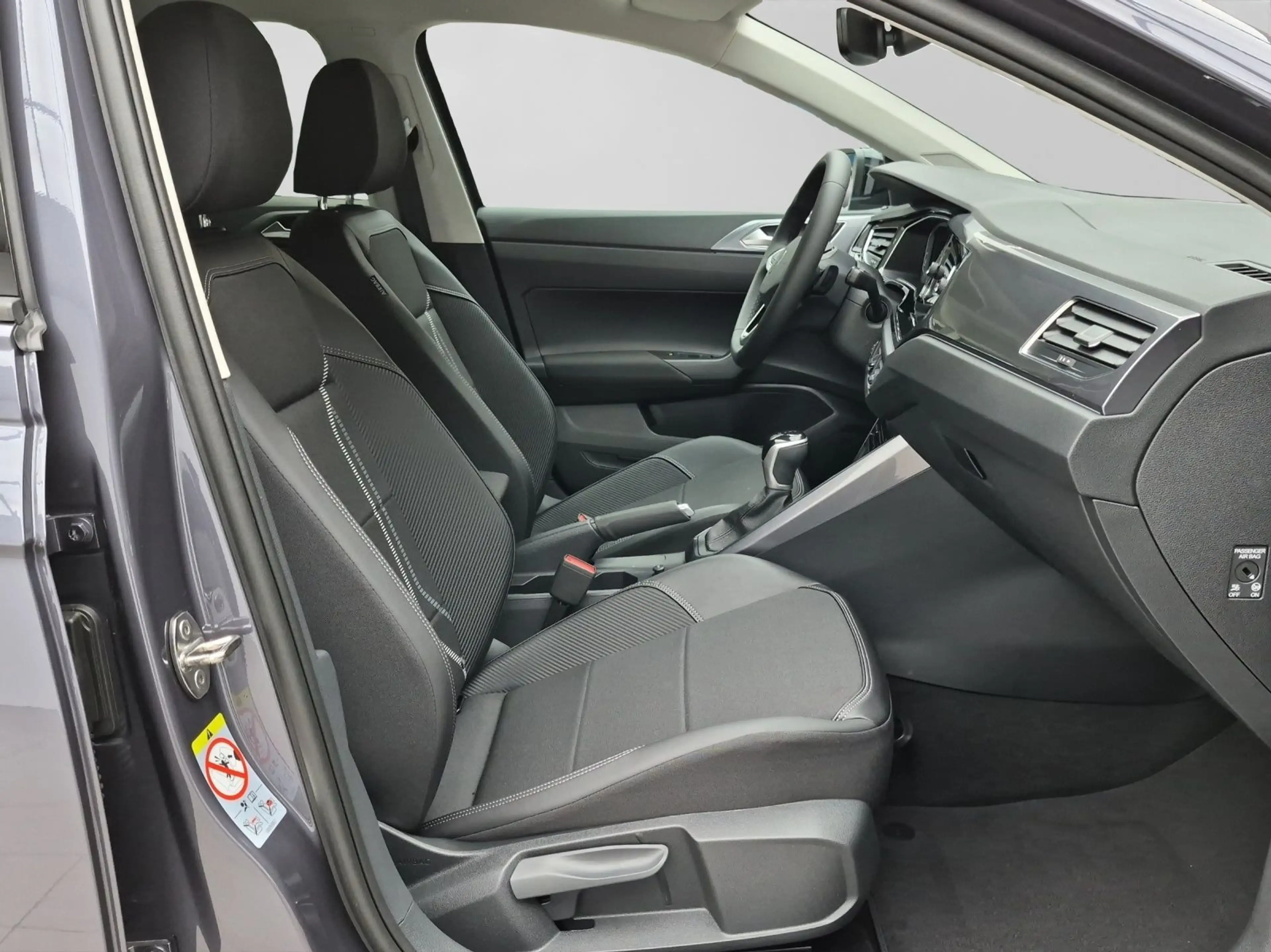 Volkswagen Taigo 1.5 TSI DSG STYLE IQ.LIGHT REAR VIEW NAVI — photo 4
