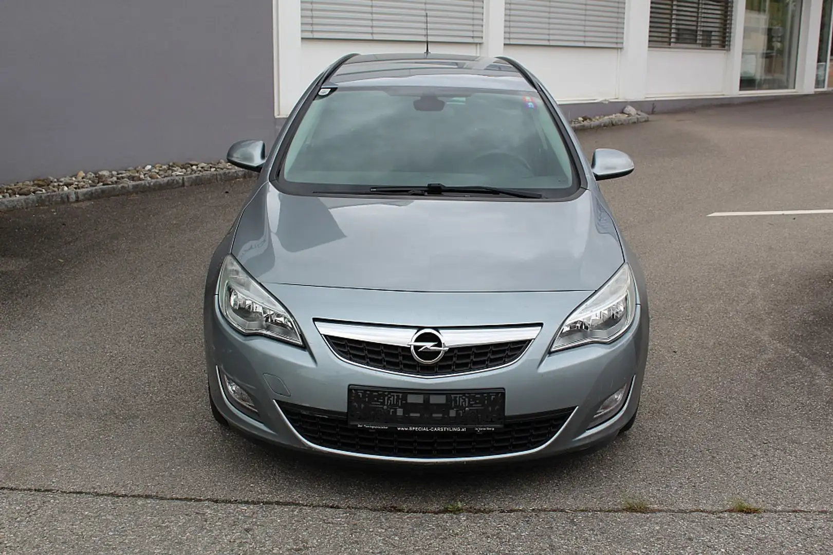 Opel Astra ST 1,7 Ecotec CDTI Edition Grau - 2