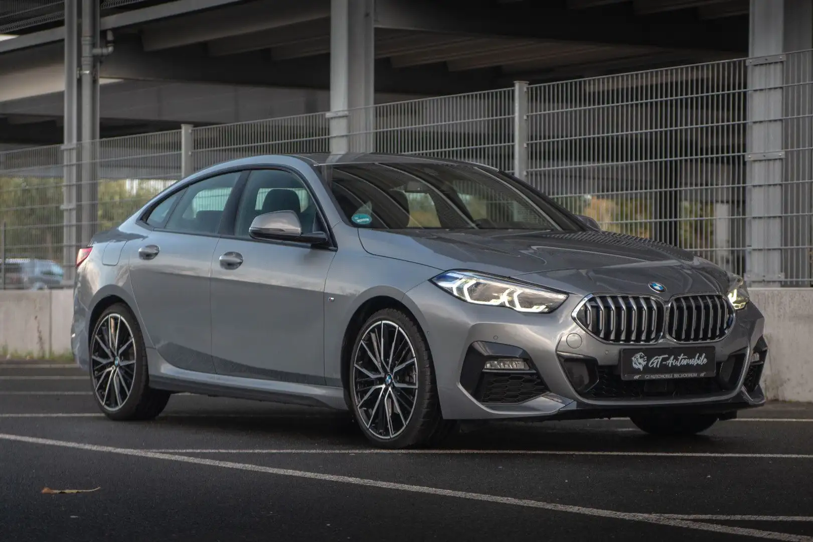 BMW 218i GC*M Sport*KAM*U-FREI*PANO*h&k! Grau - 1