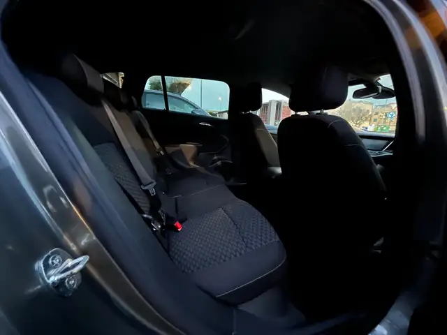 Opel Astra view 10