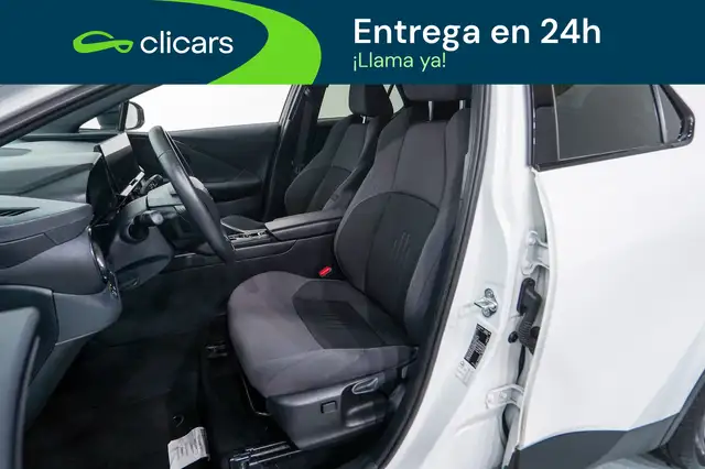 Toyota C-HR view 14