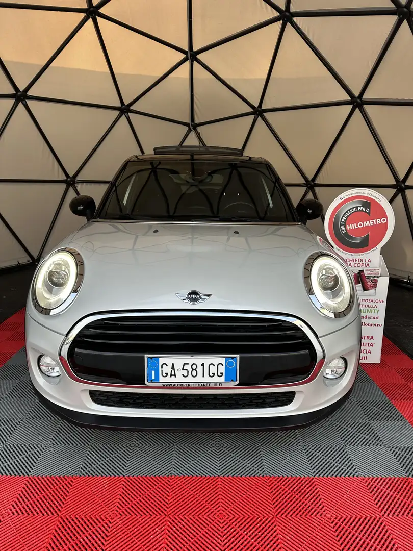 MINI Cooper D 1.5 5p auto - 1