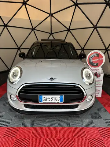 MINI Cooper D 1.5 5p auto