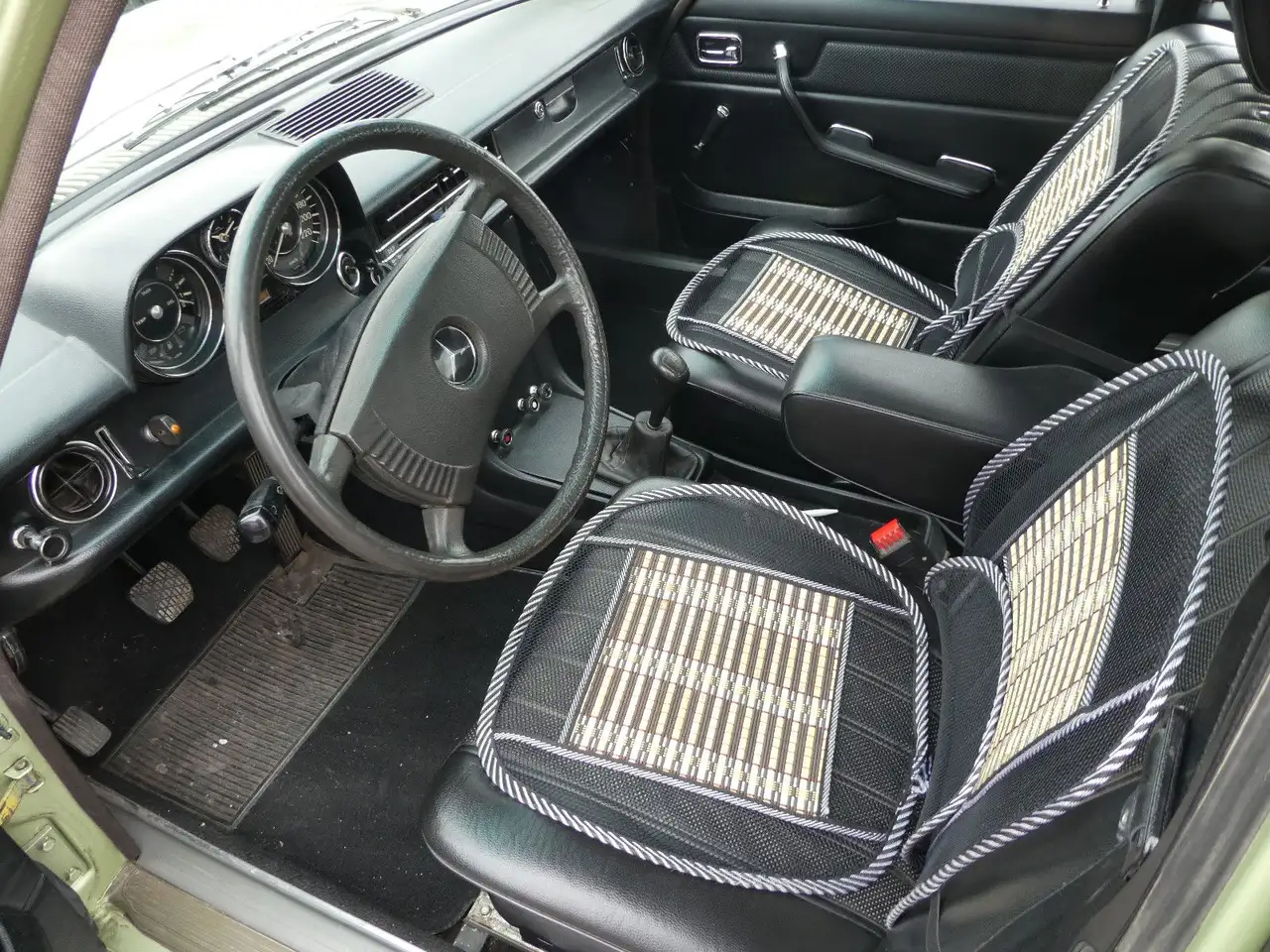 Mercedes-Benz 230 .6 m. H-Kennzeichen *TÜV 5/27*, foto 9
