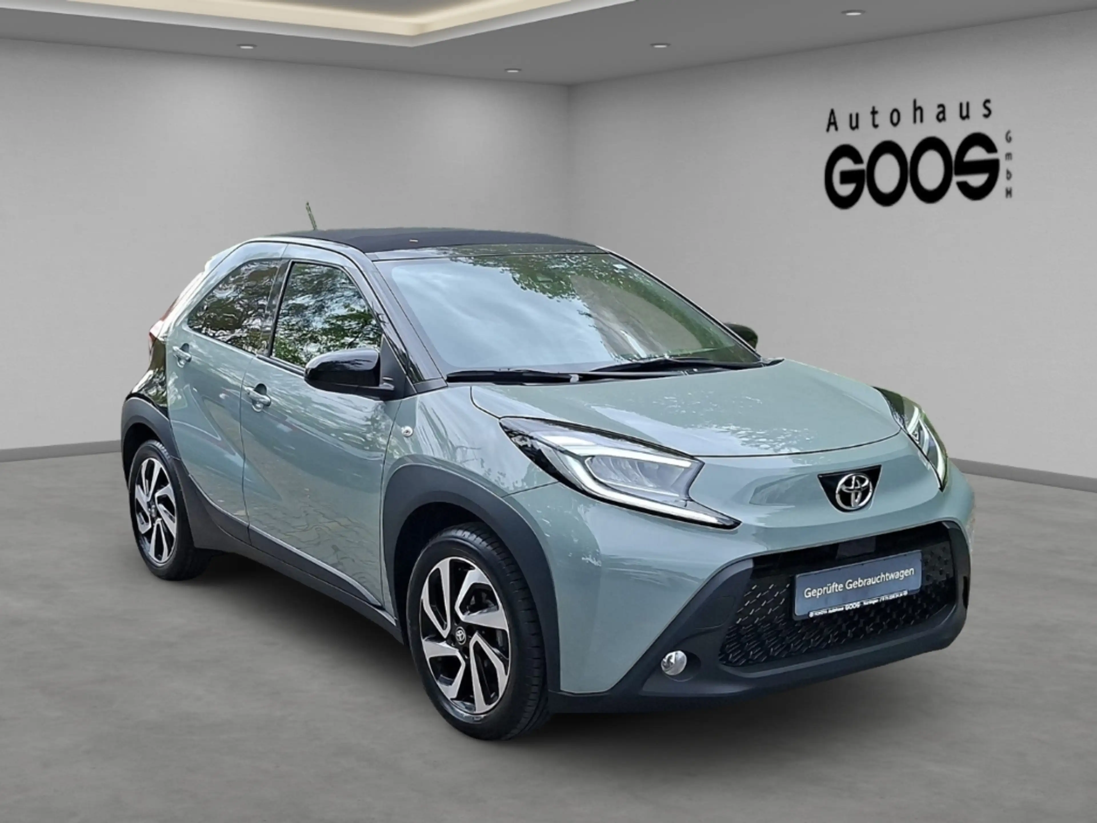 Toyota Aygo X Air Team D Faltdach LED Apple CarPlay Android Auto — photo 7