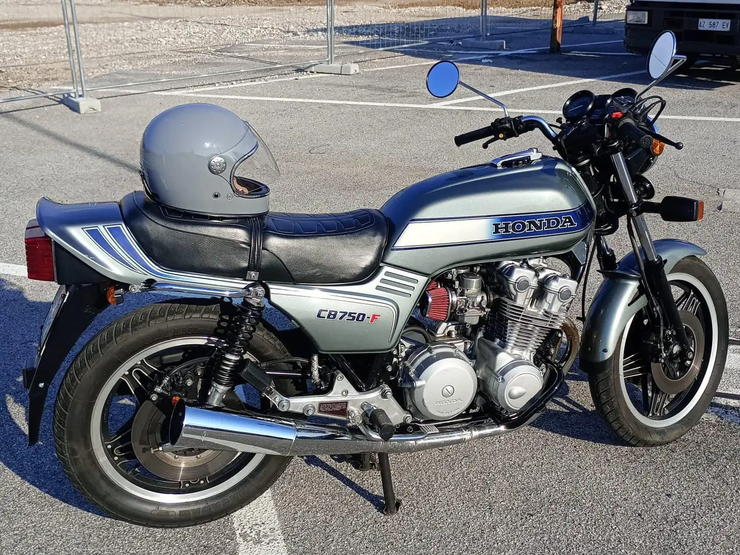 Honda CB 750 F Argento - 1