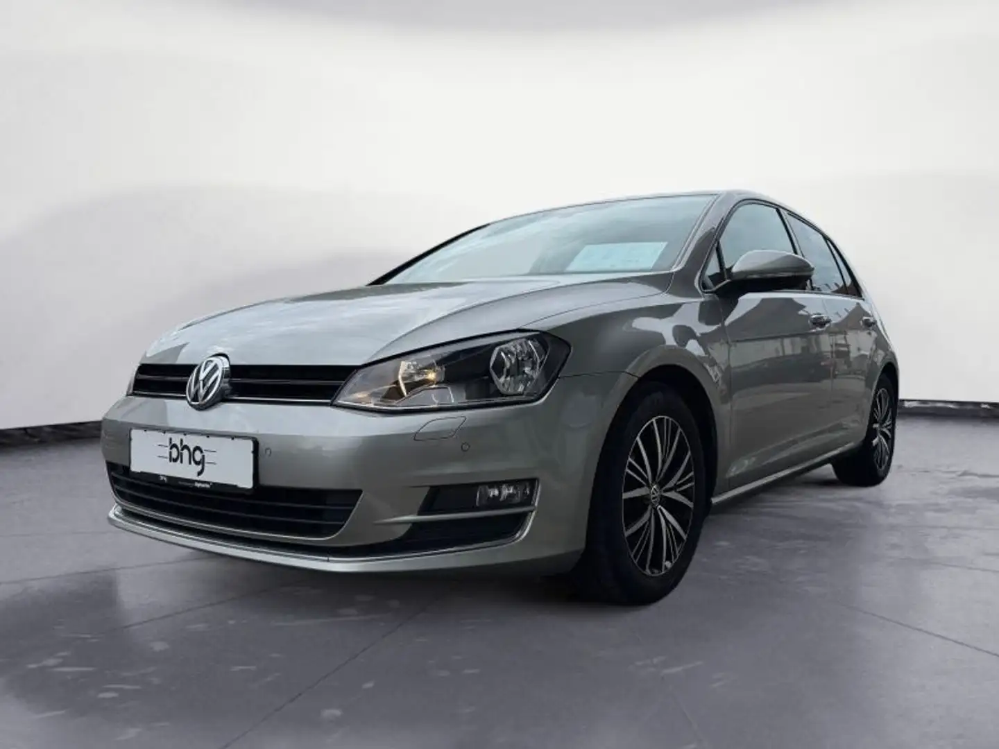 Volkswagen Golf 1.2 TSI Allstar Navi, PDC, SHZ, Tempomat Plateado - 2