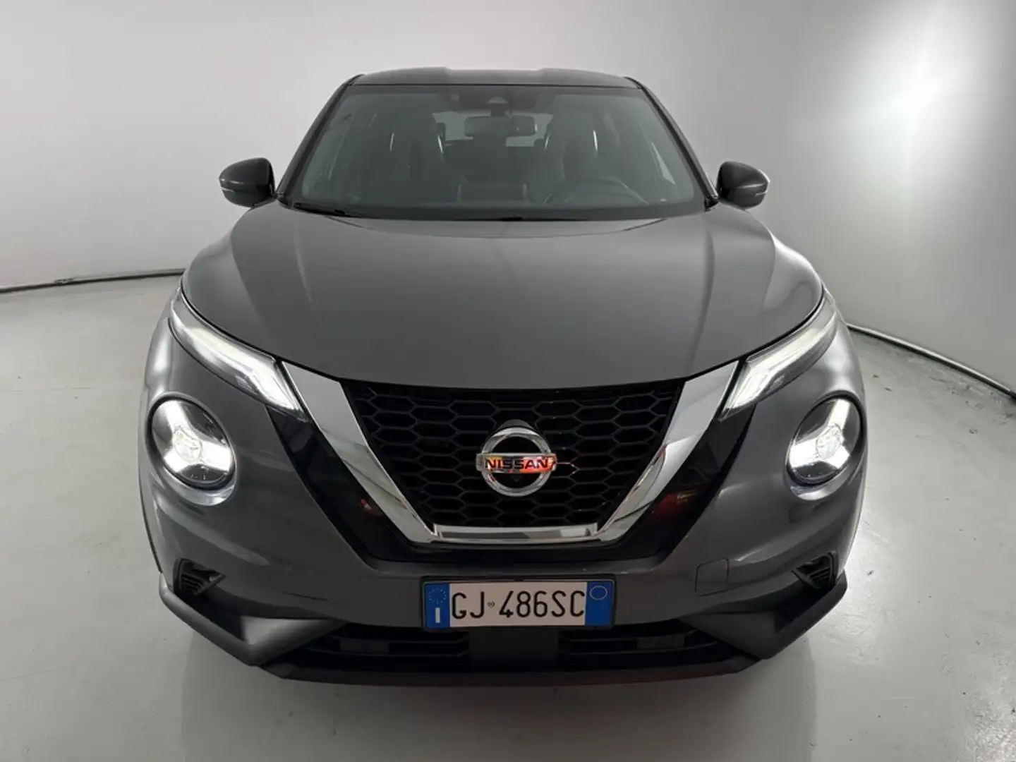 Nissan Juke 1.0 DIG-T Tekna Grigio - 2