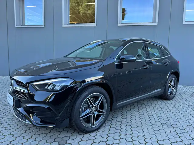 Mercedes-Benz GLA 180