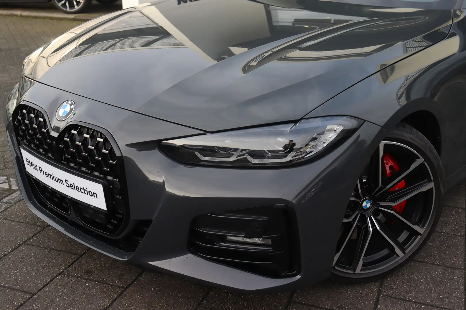 BMW 430 4 Serie Coupé 430i High Executive M Sport Automaat Šedá - 2