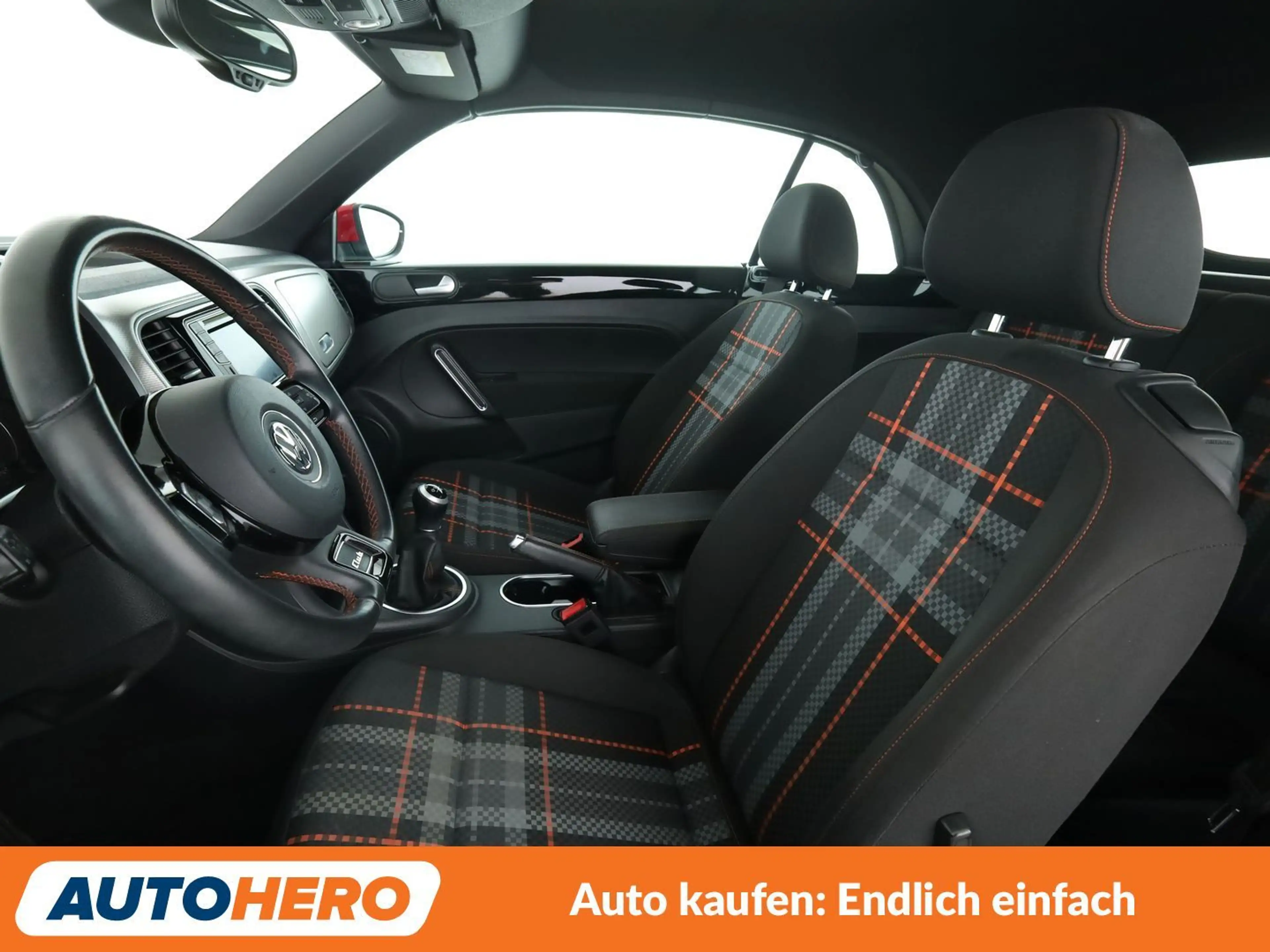 Volkswagen Beetle 1.2 TSI Club BlueMotion Tech *NAVI*TEMPO*PDC*SHZ* — photo 10