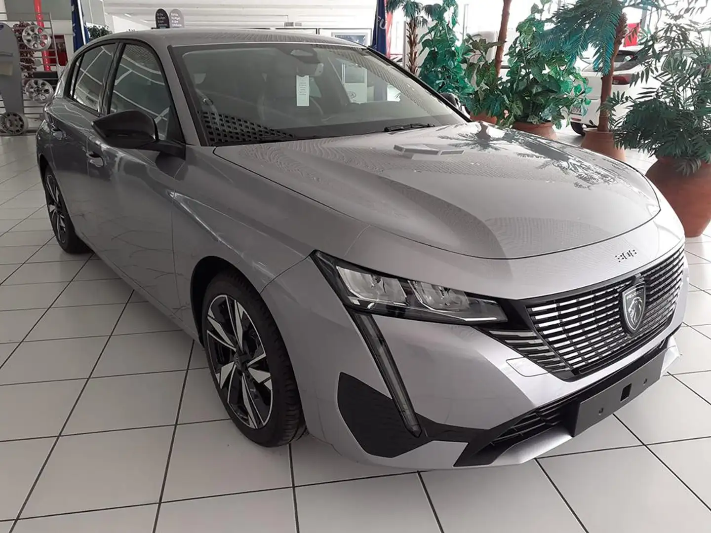 Peugeot 308 1.2 PureTech S&S Allure EAT8 130 Grau - 1