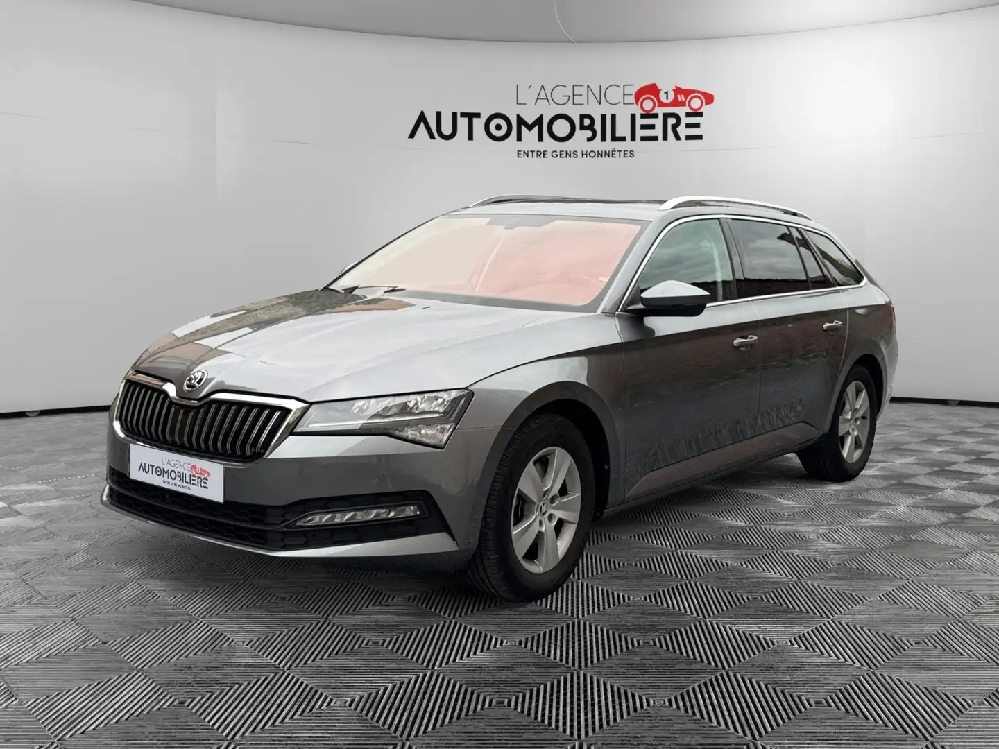 Skoda Superb Superb Combi 1.5 TSI ACT Ambition DSG Gris - 1