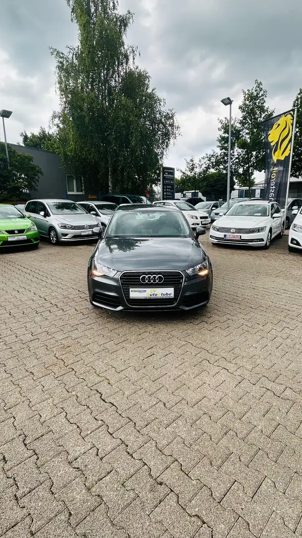 Audi A1 1.2 TFSI Sportback Ambition Grau - 1