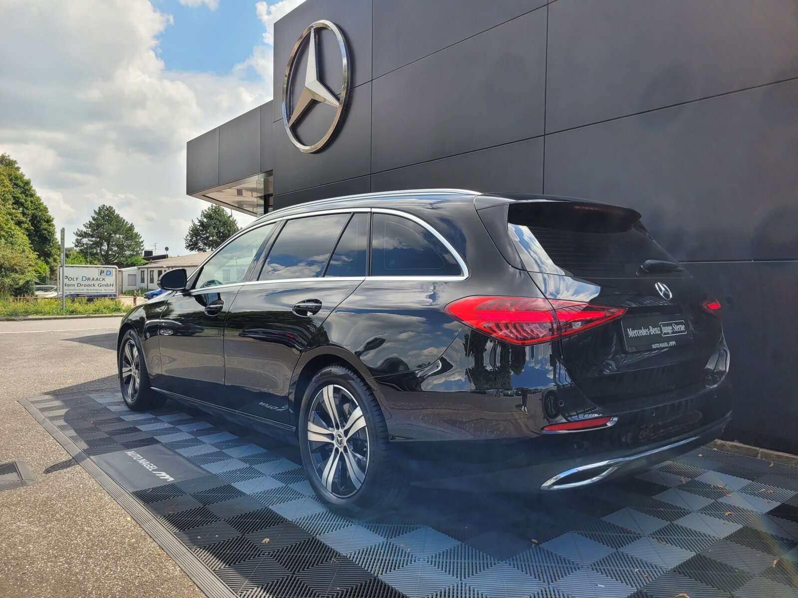 Mercedes-Benz C 220