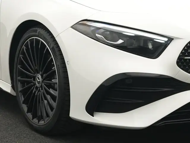 Mercedes-Benz A-Class view 9