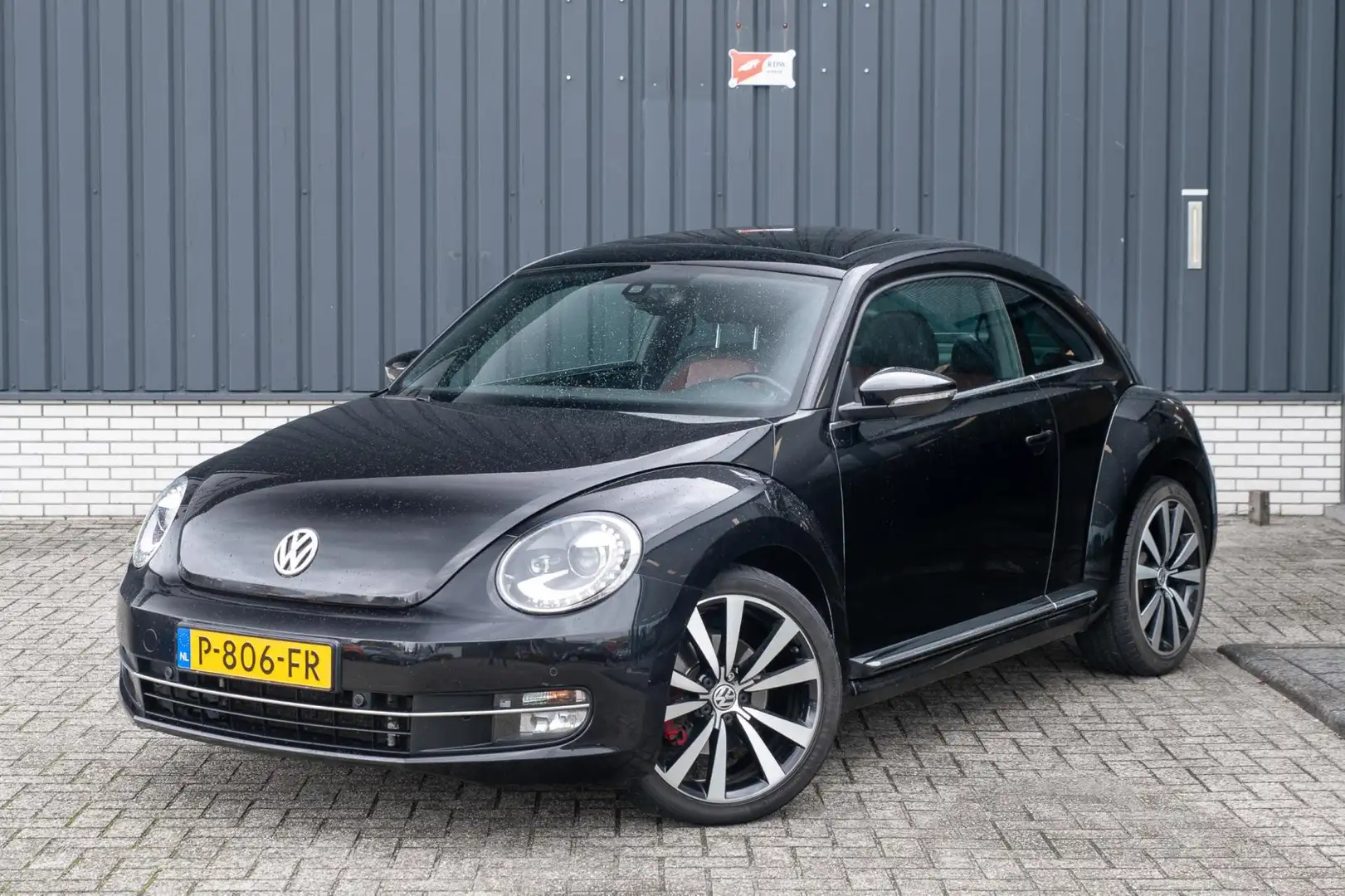 Volkswagen Beetle 2.0 TSI Sport *Automaat*Pano*Navi* Black - 1