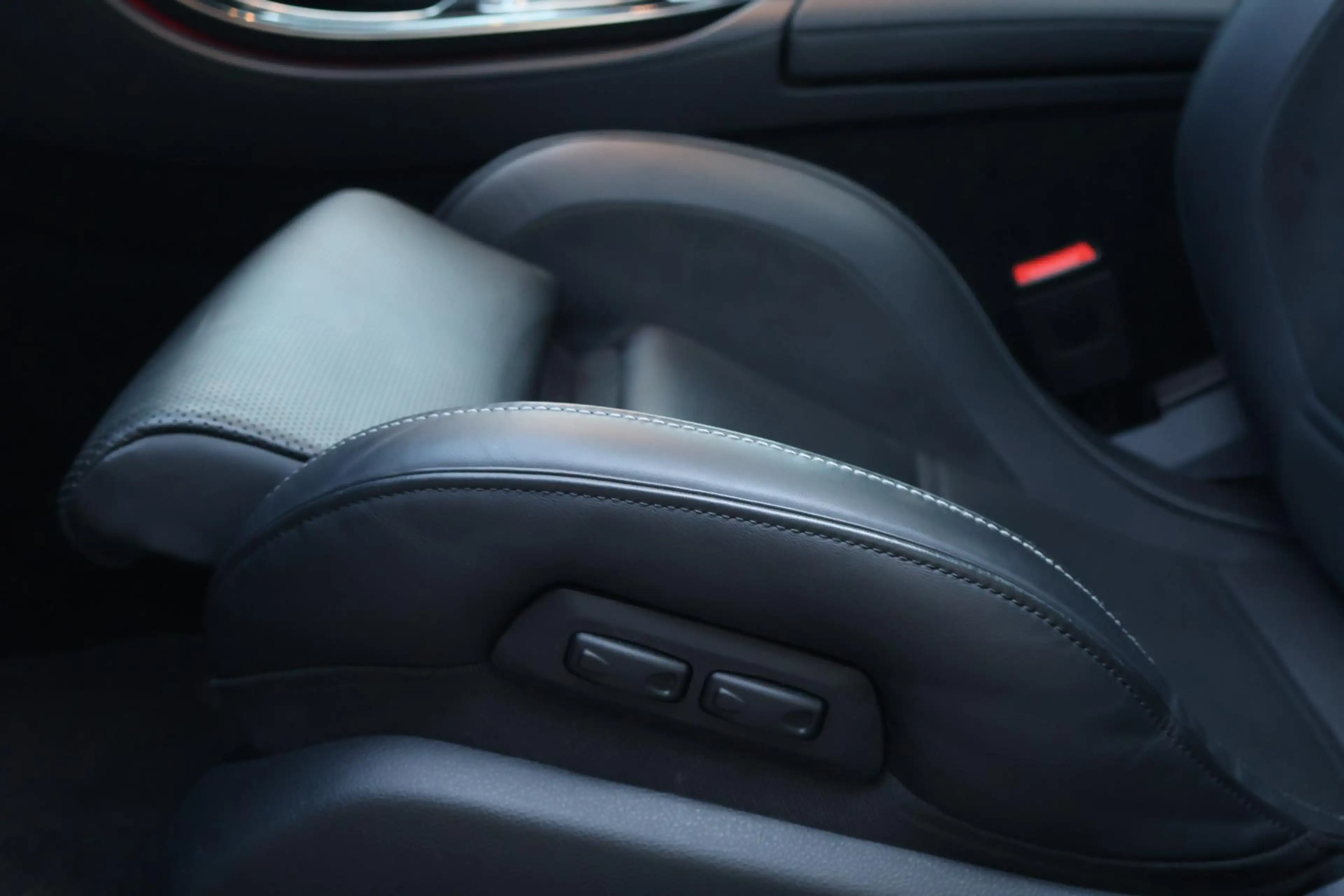 Mercedes-Benz E 63 AMG Estate 4MATIC Premium Plus / Pano / Burmester / Sf — photo 14