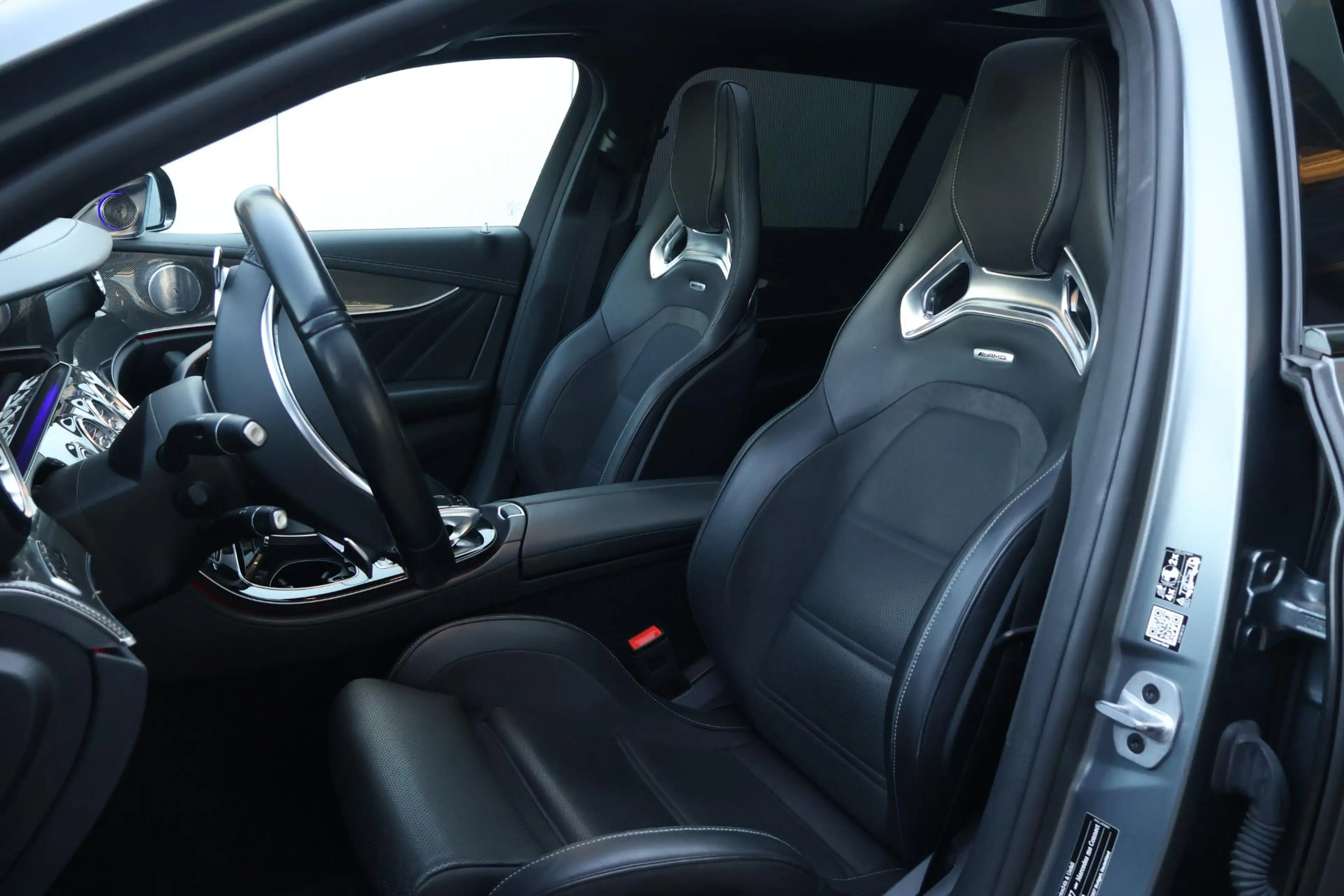 Mercedes-Benz E 63 AMG Estate 4MATIC Premium Plus / Pano / Burmester / Sf — photo 12