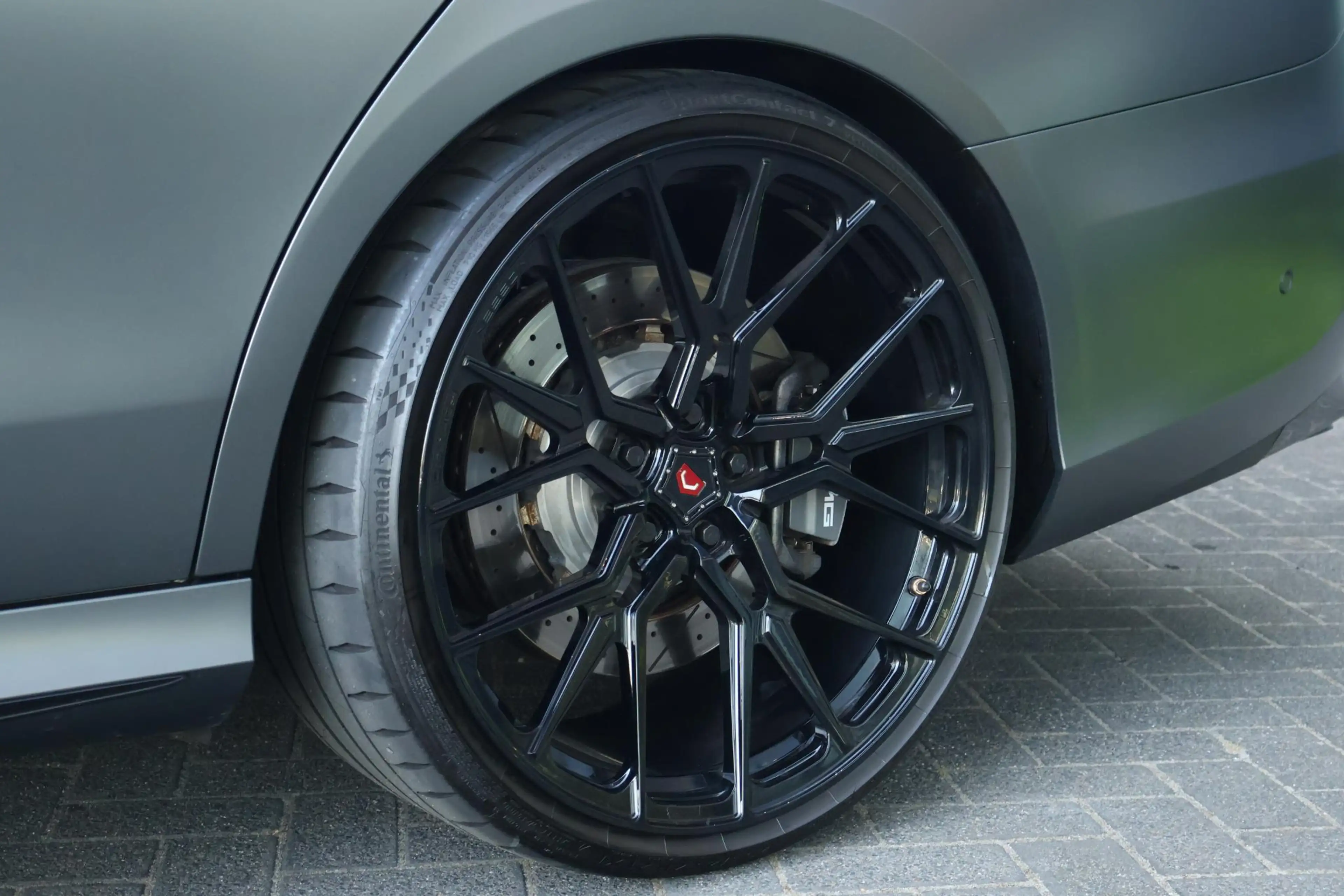 Mercedes-Benz E 63 AMG Estate 4MATIC Premium Plus / Pano / Burmester / Sf — photo 3