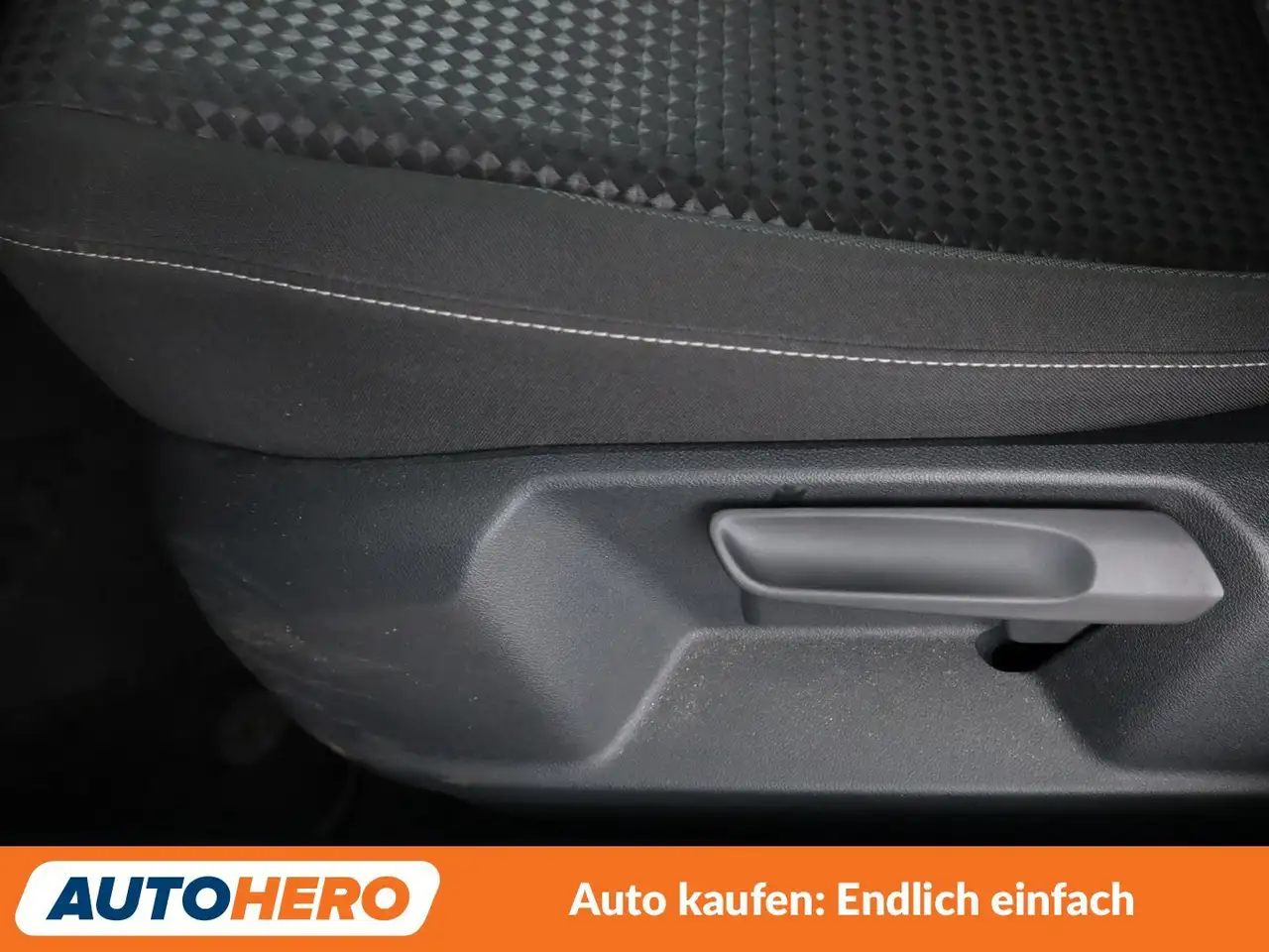 Volkswagen T-Roc 1.5 TSI ACT Active Aut.*NAVI*LED*TEMPO*PDC*SHZ*, миниатюра 29