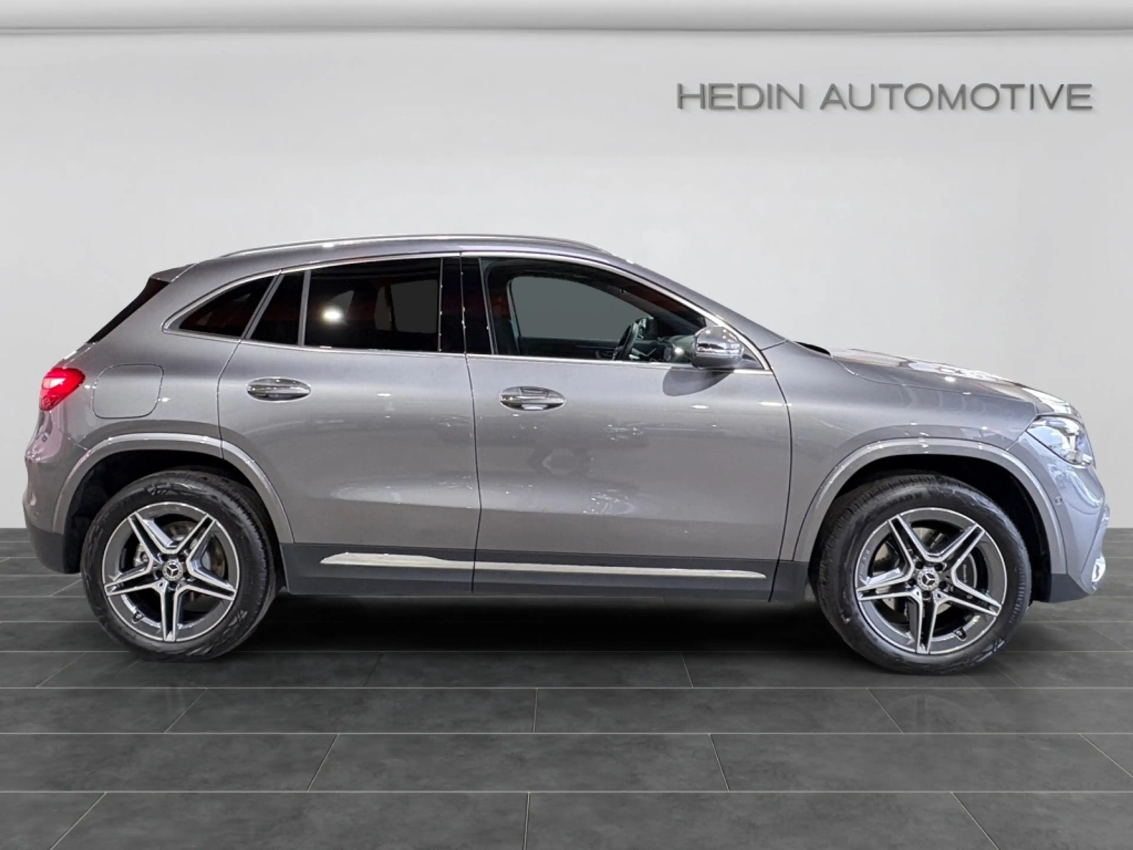 Mercedes-Benz GLA 250 e mit EQ Hybrid Technologie AMG|MBEAM|LM — photo 7