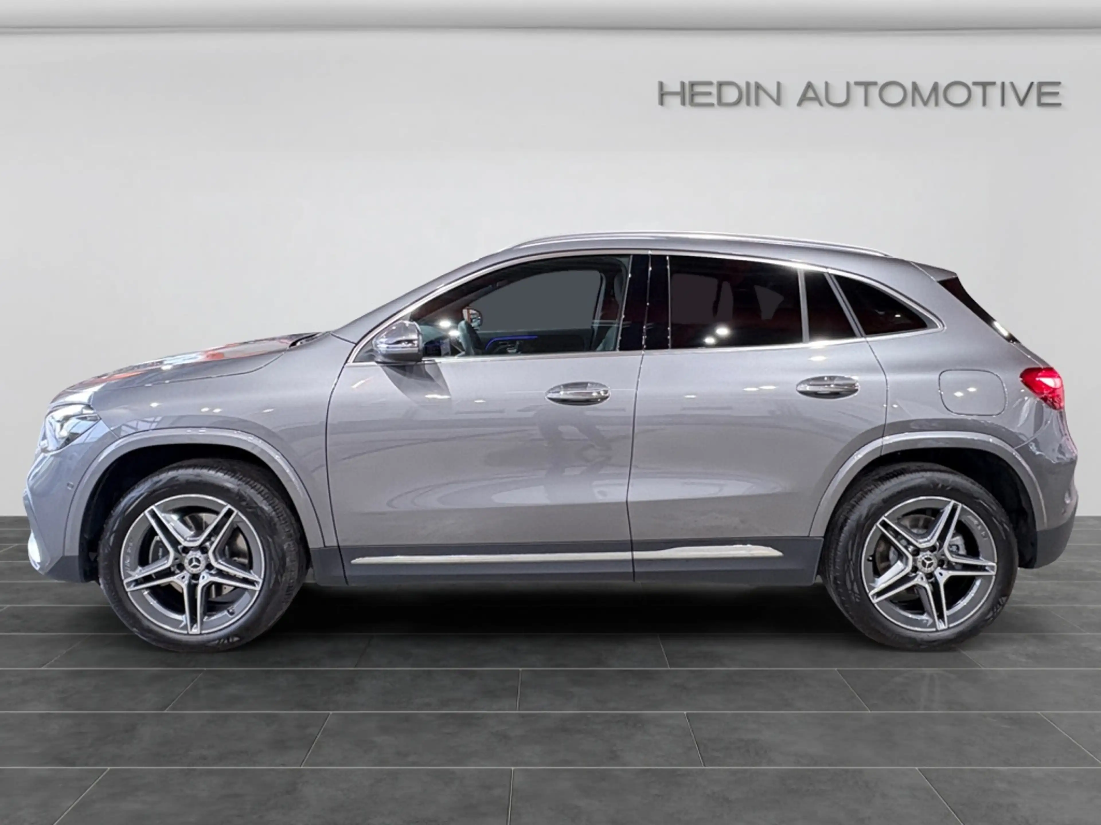 Mercedes-Benz GLA 250 e mit EQ Hybrid Technologie AMG|MBEAM|LM — photo 3