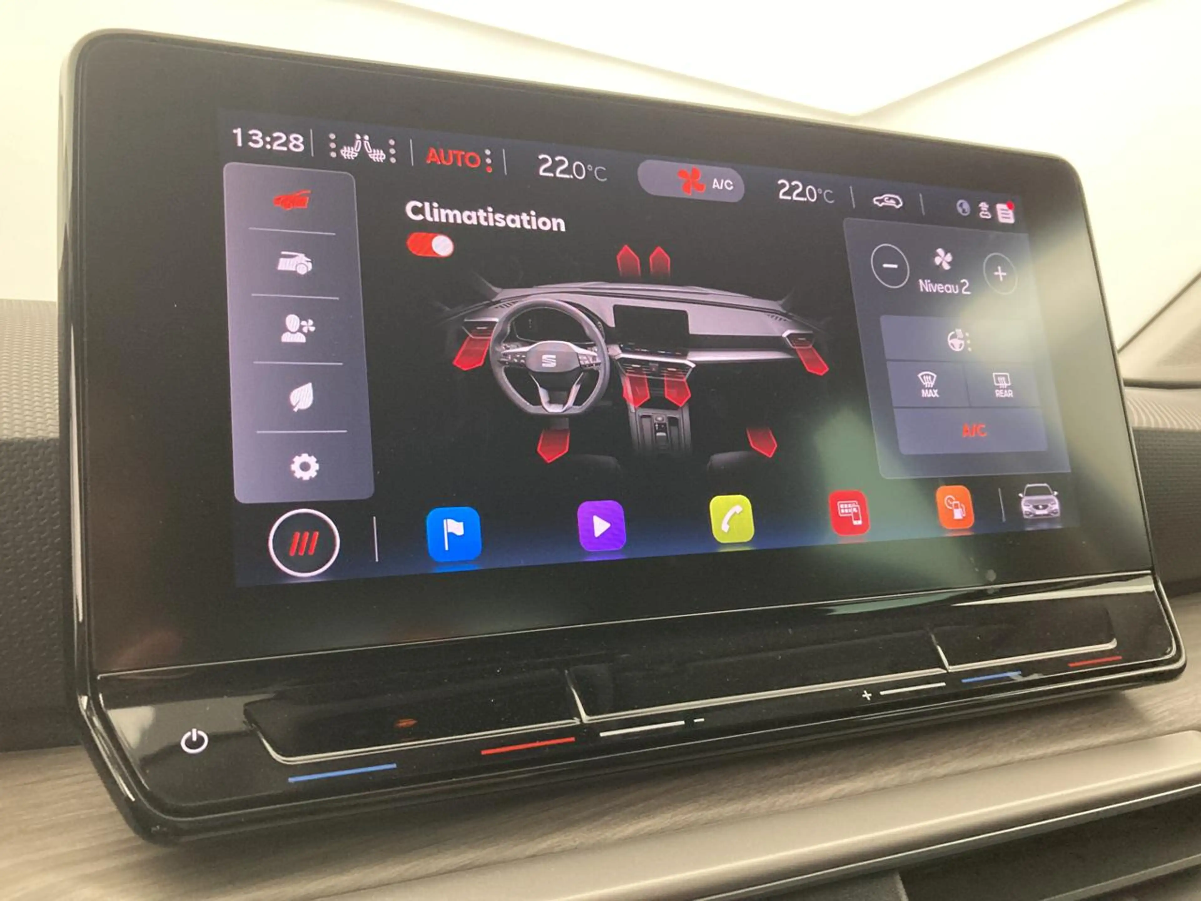 SEAT Leon Xcellence 2.0 TDI 150 (110kW) DSG — photo 13