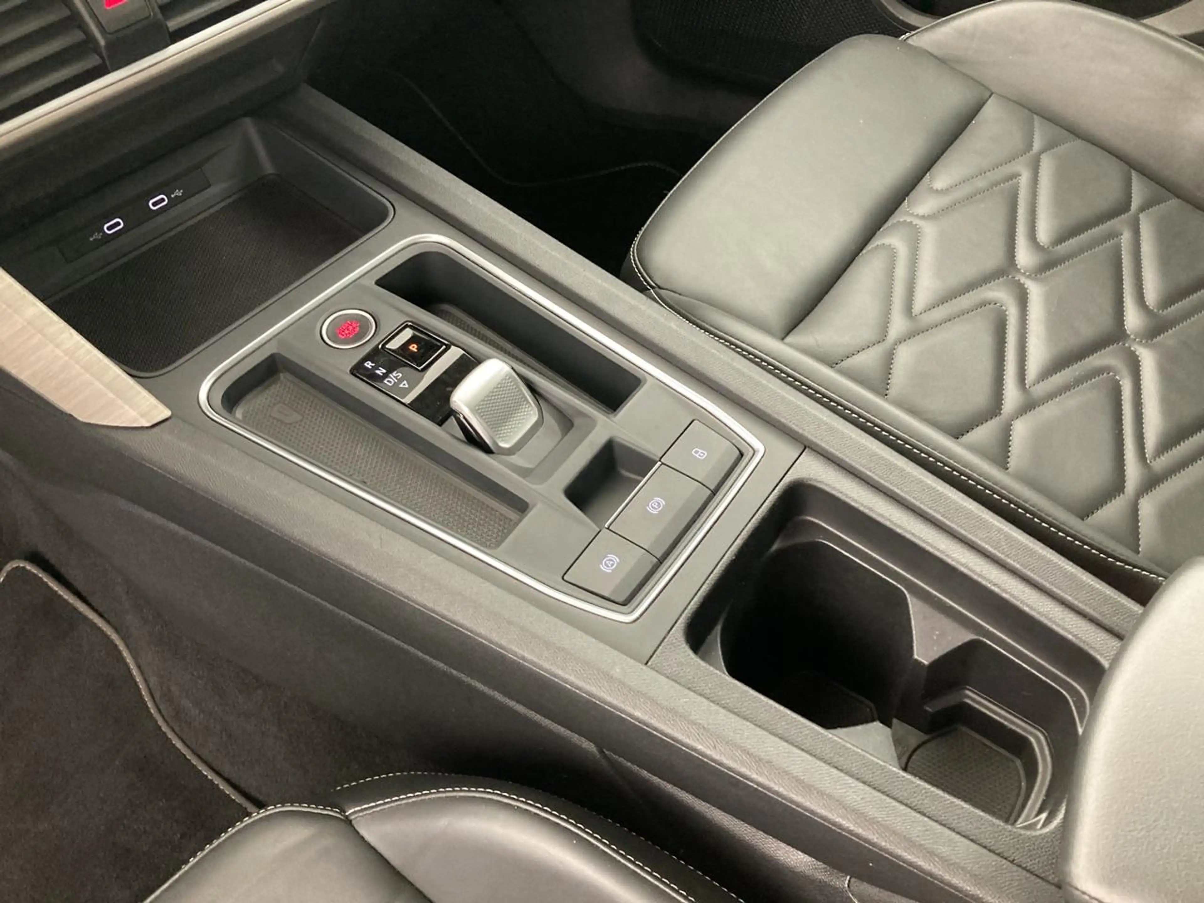 SEAT Leon Xcellence 2.0 TDI 150 (110kW) DSG — photo 14