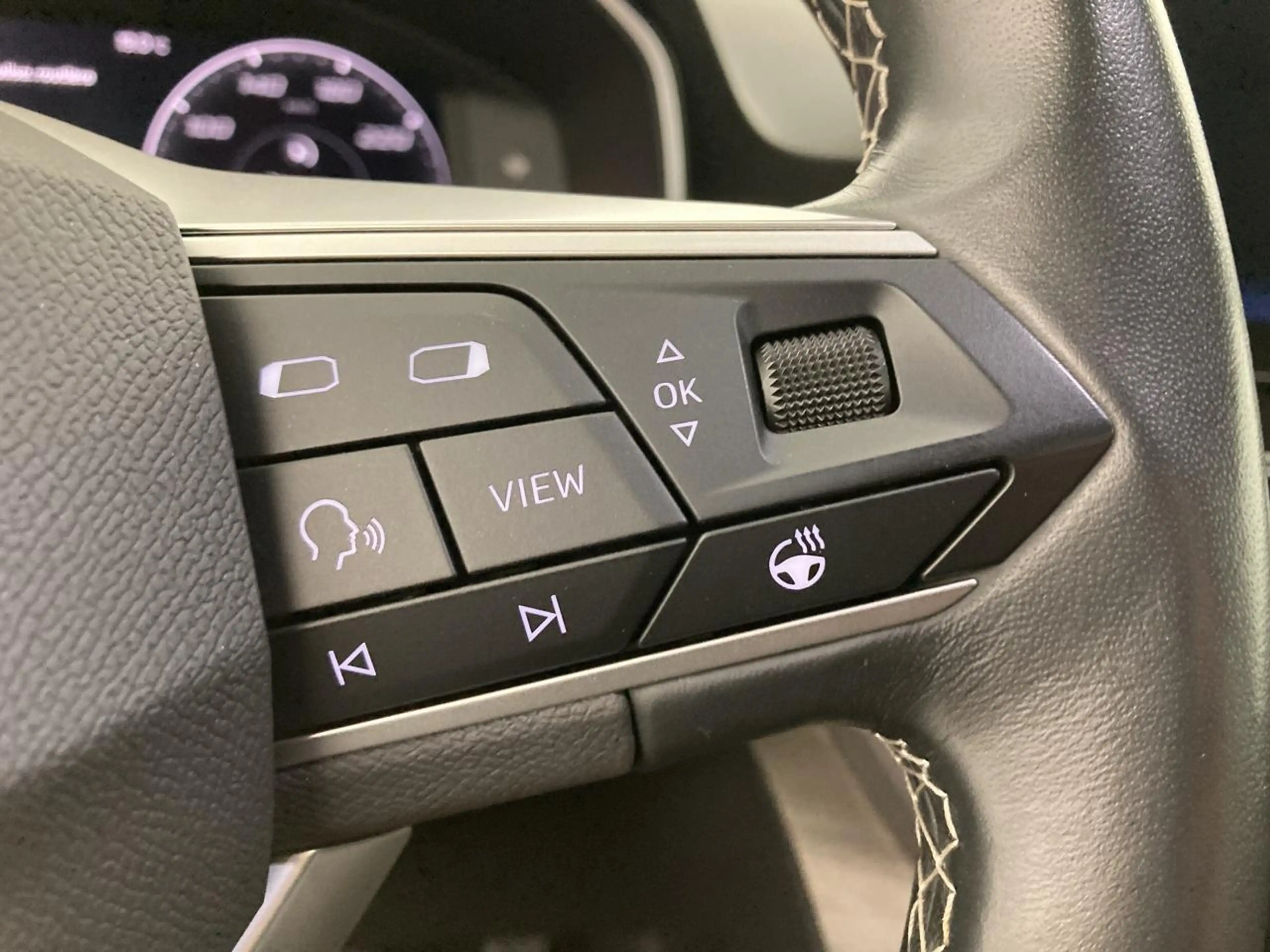 SEAT Leon Xcellence 2.0 TDI 150 (110kW) DSG — photo 9