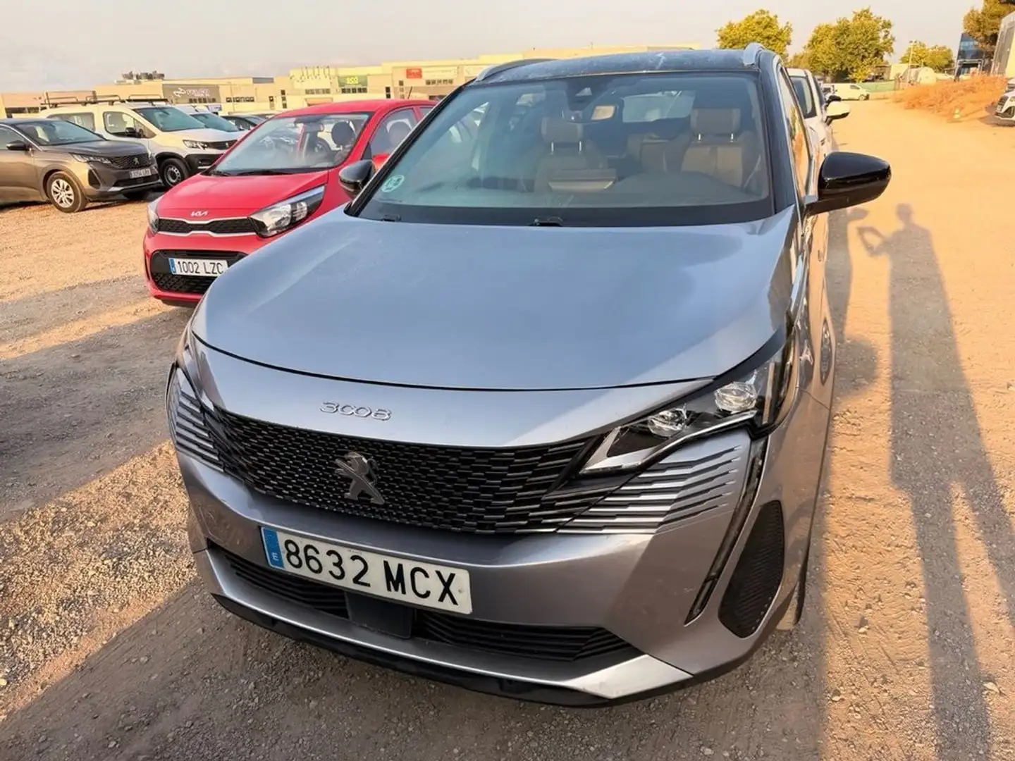 Peugeot 3008 1.5BlueHDi GT S&S EAT8 130 Gris - 2