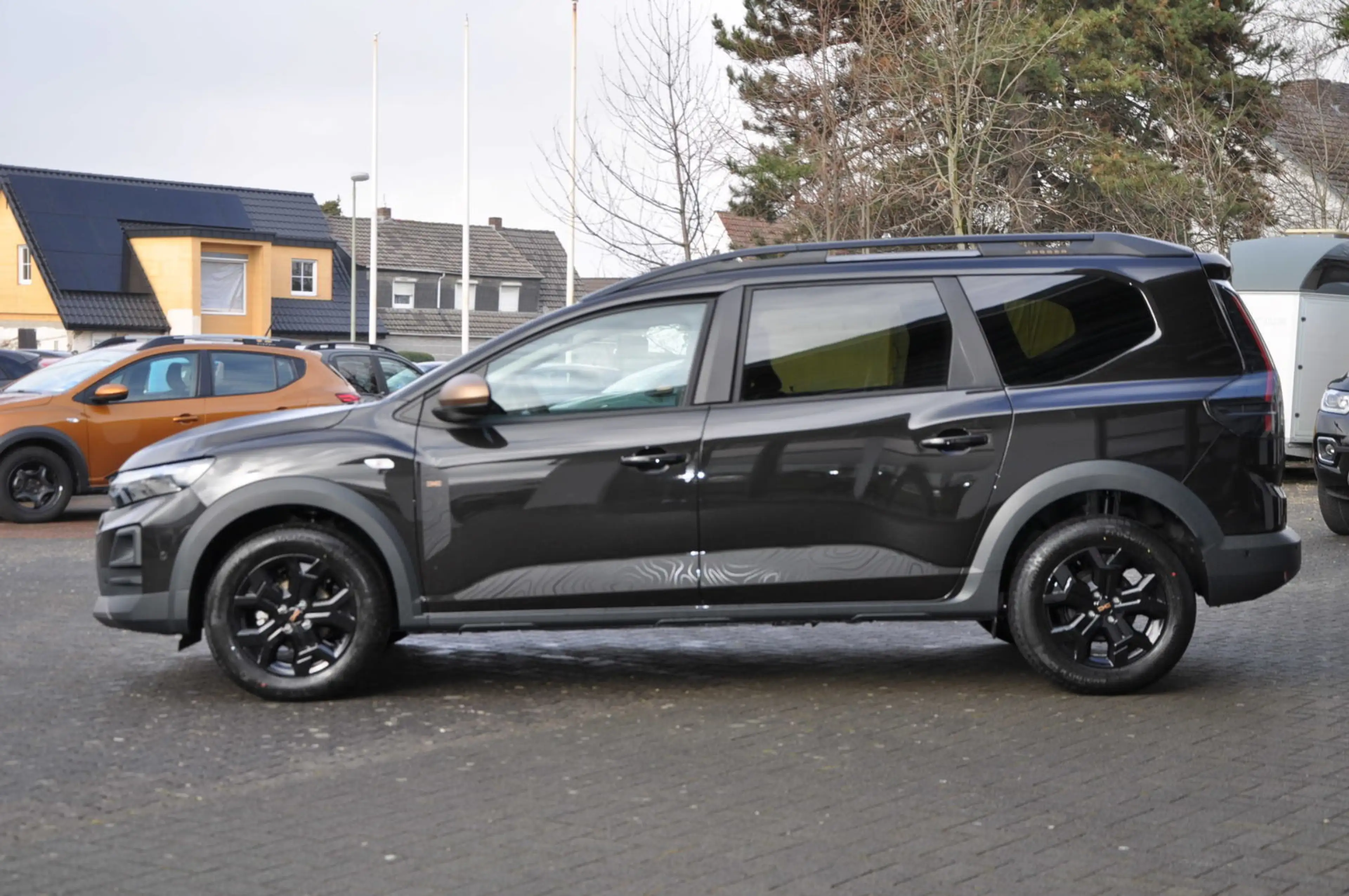 Dacia Jogger Extreme TCe 110 *PDC*360° Kamera* — photo 9