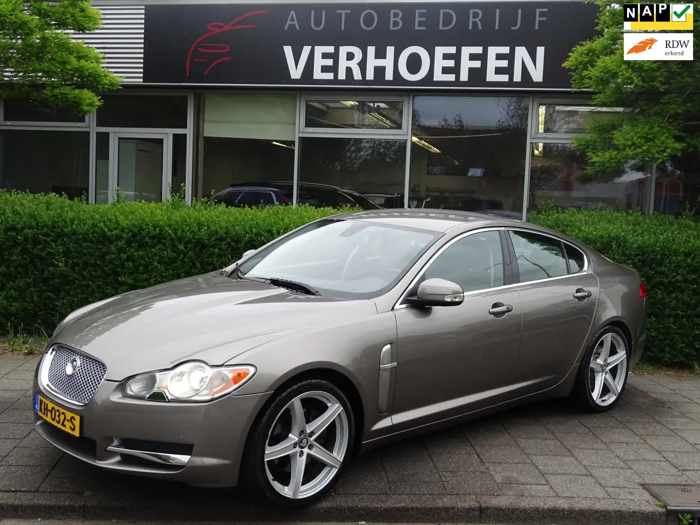 Jaguar XF 3.0 V6 Premium Luxury - LEDER - KEYLESS - HOUT AFW Grijs - 1