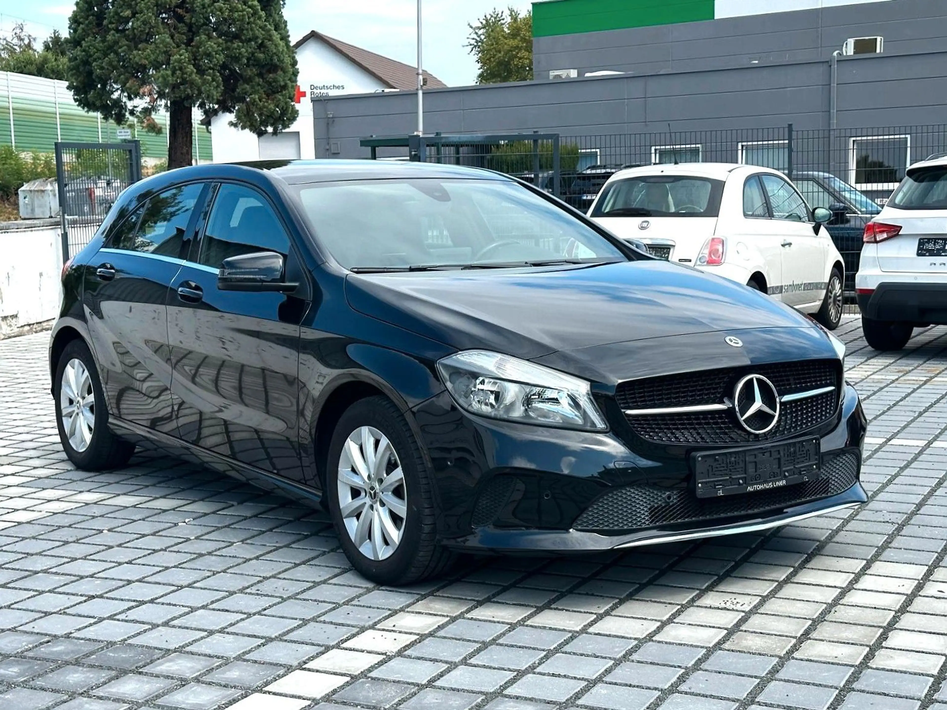 Mercedes-Benz A 180 BlueEfficiency Style* NAVI * SHZ * 69tkm * — photo 3