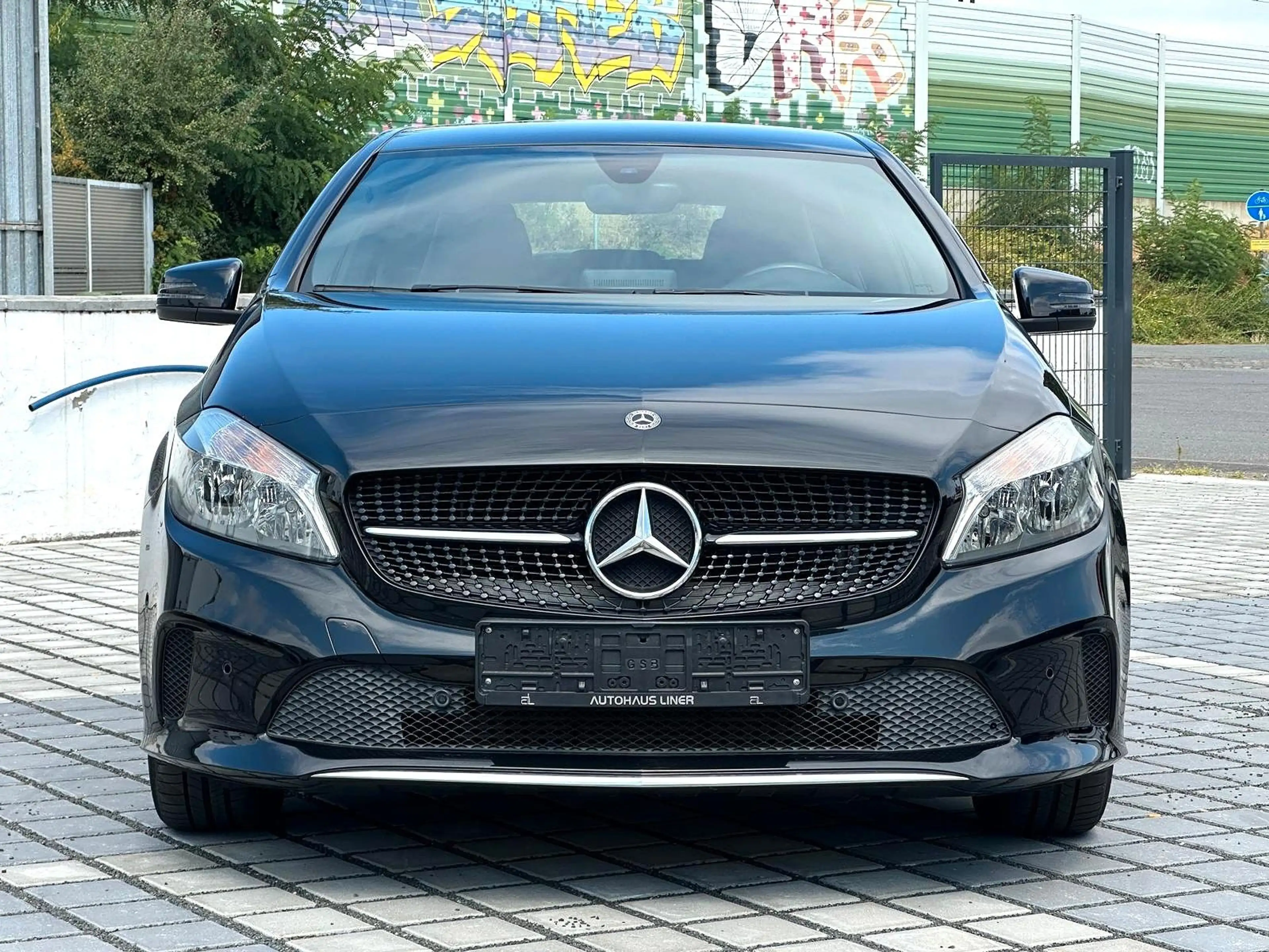 Mercedes-Benz A 180 BlueEfficiency Style* NAVI * SHZ * 69tkm * — photo 2