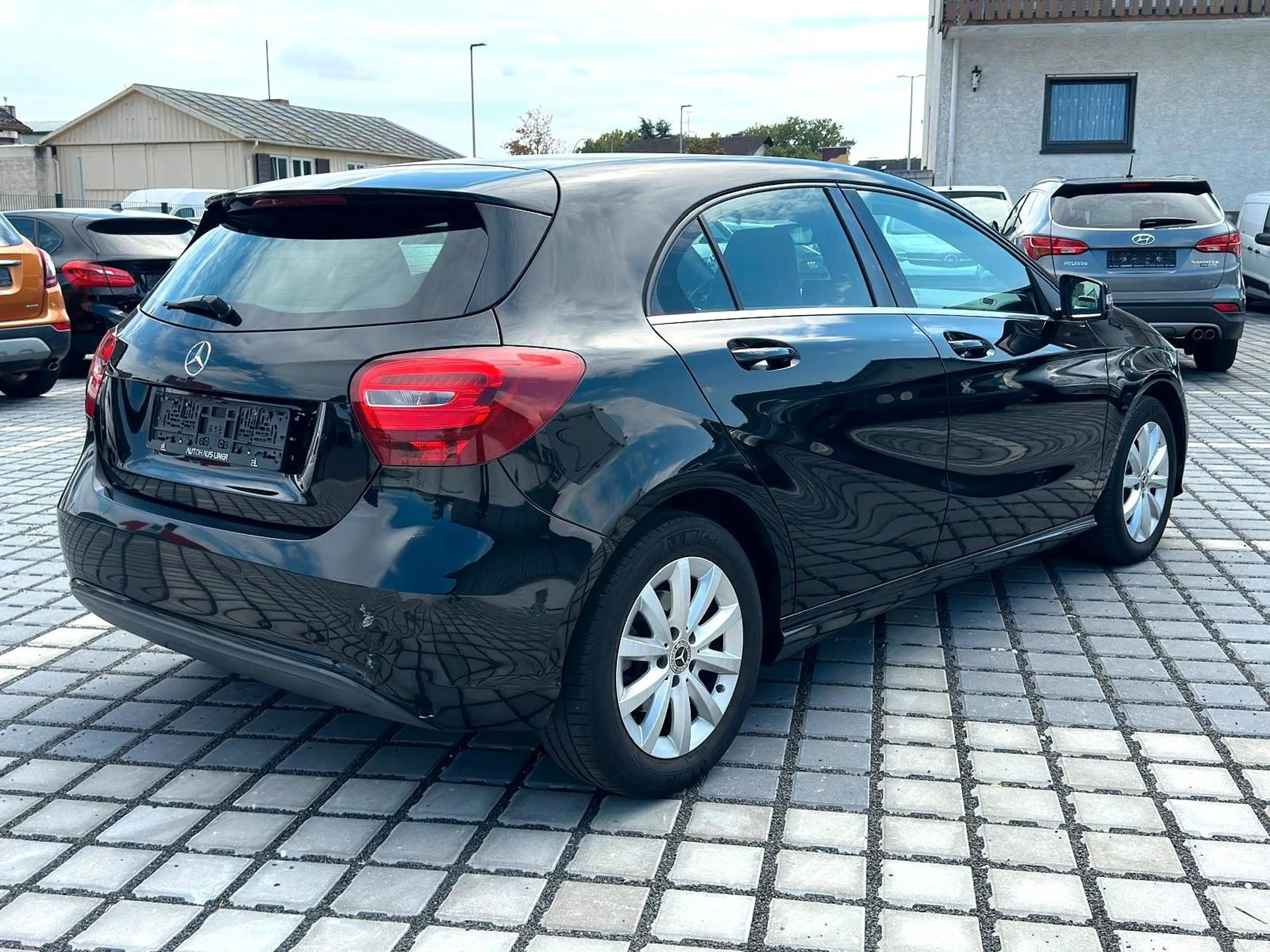 Mercedes-Benz A 180 BlueEfficiency Style* NAVI * SHZ * 69tkm * — photo 5