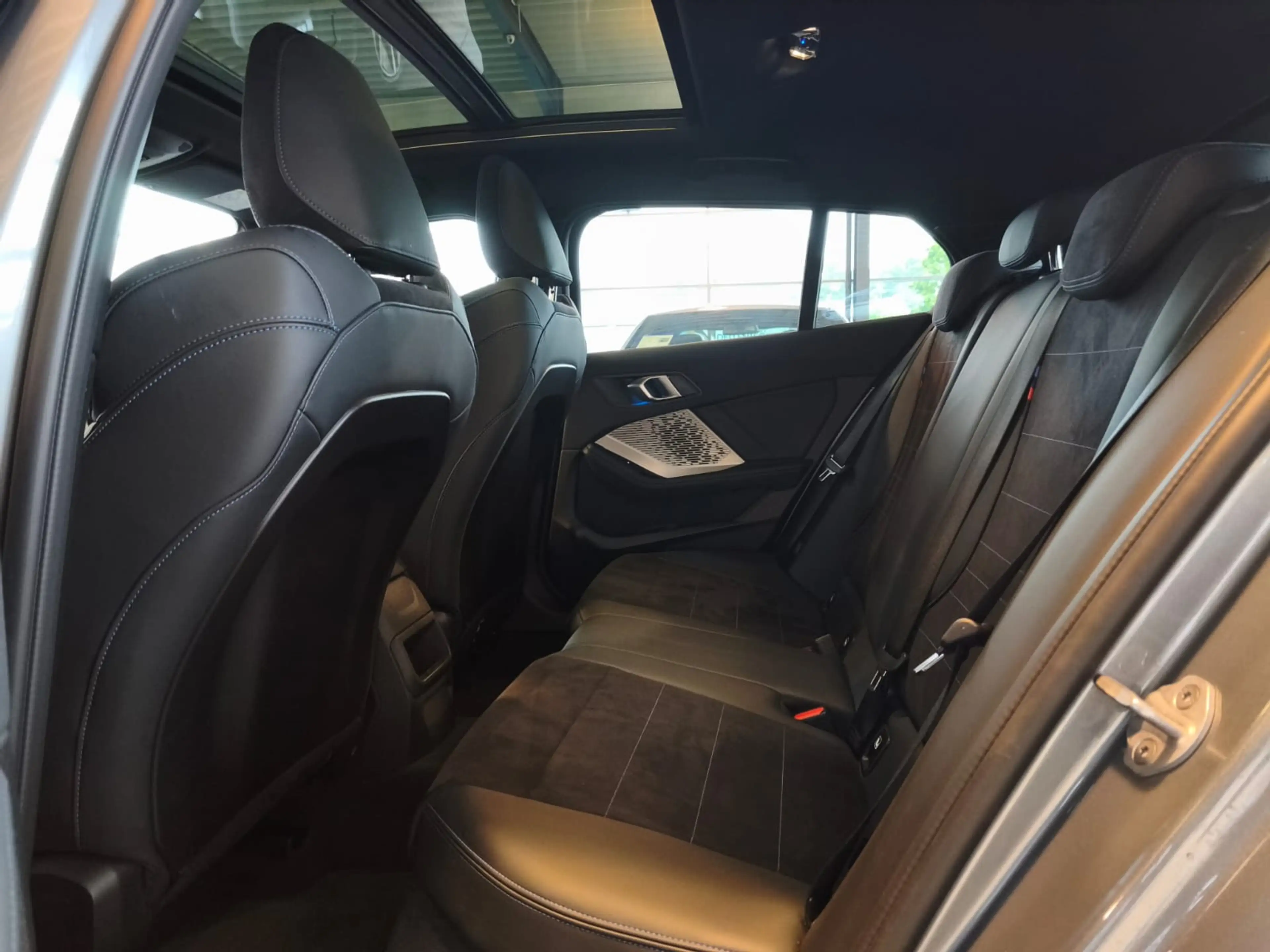 BMW 120 i M Sport Dr.As+/19"/ACC/PANO — photo 15