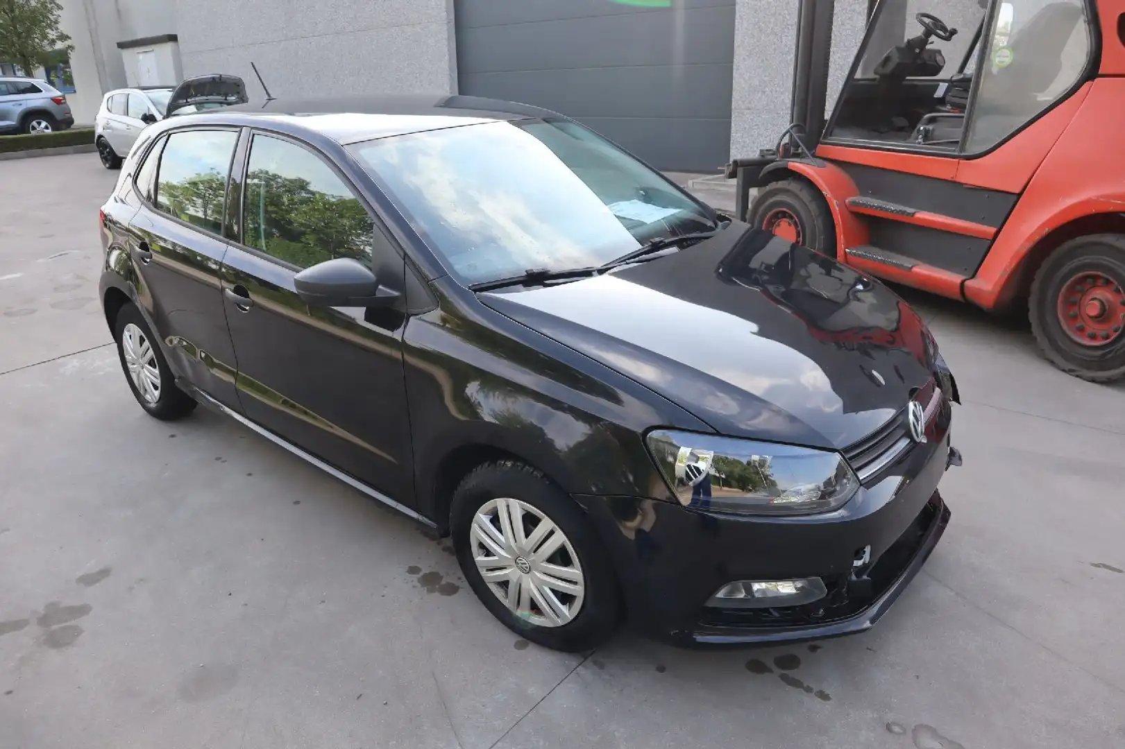 Volkswagen Polo 1.0 Benz Zwart - 1