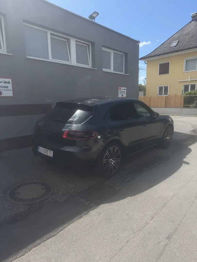 Porsche Macan Turbo mit Performance BIS 09.07.2026 verfügbar Grau - 2