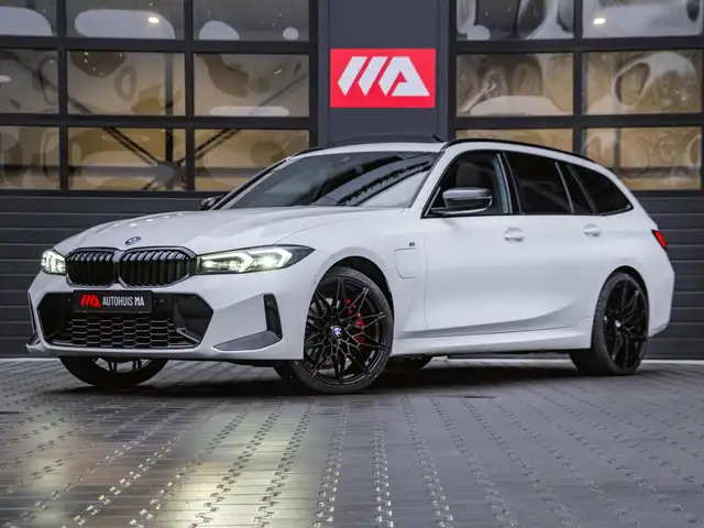 BMW 330 3-serie Touring 330e M-Sport Premium Select|Panora