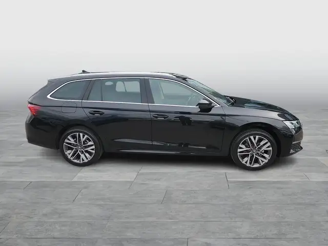 Skoda Octavia view 6