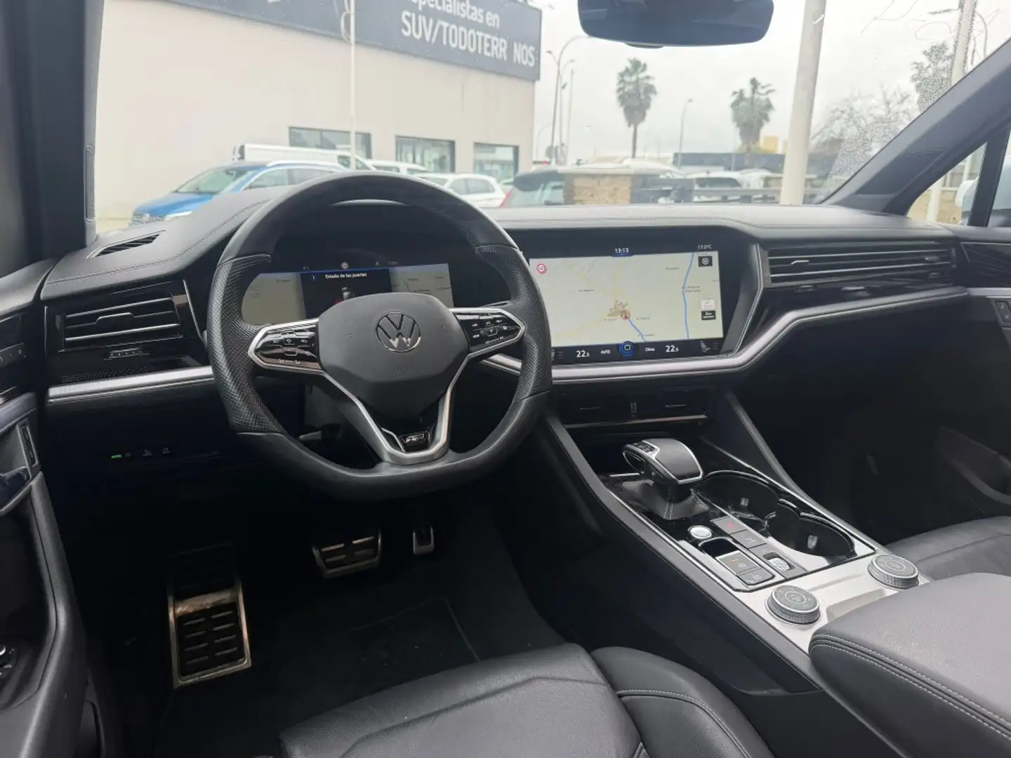 Volkswagen Touareg 3.0TDI V6 R-Line Tiptronic 4Motion 210kW Gris - 2