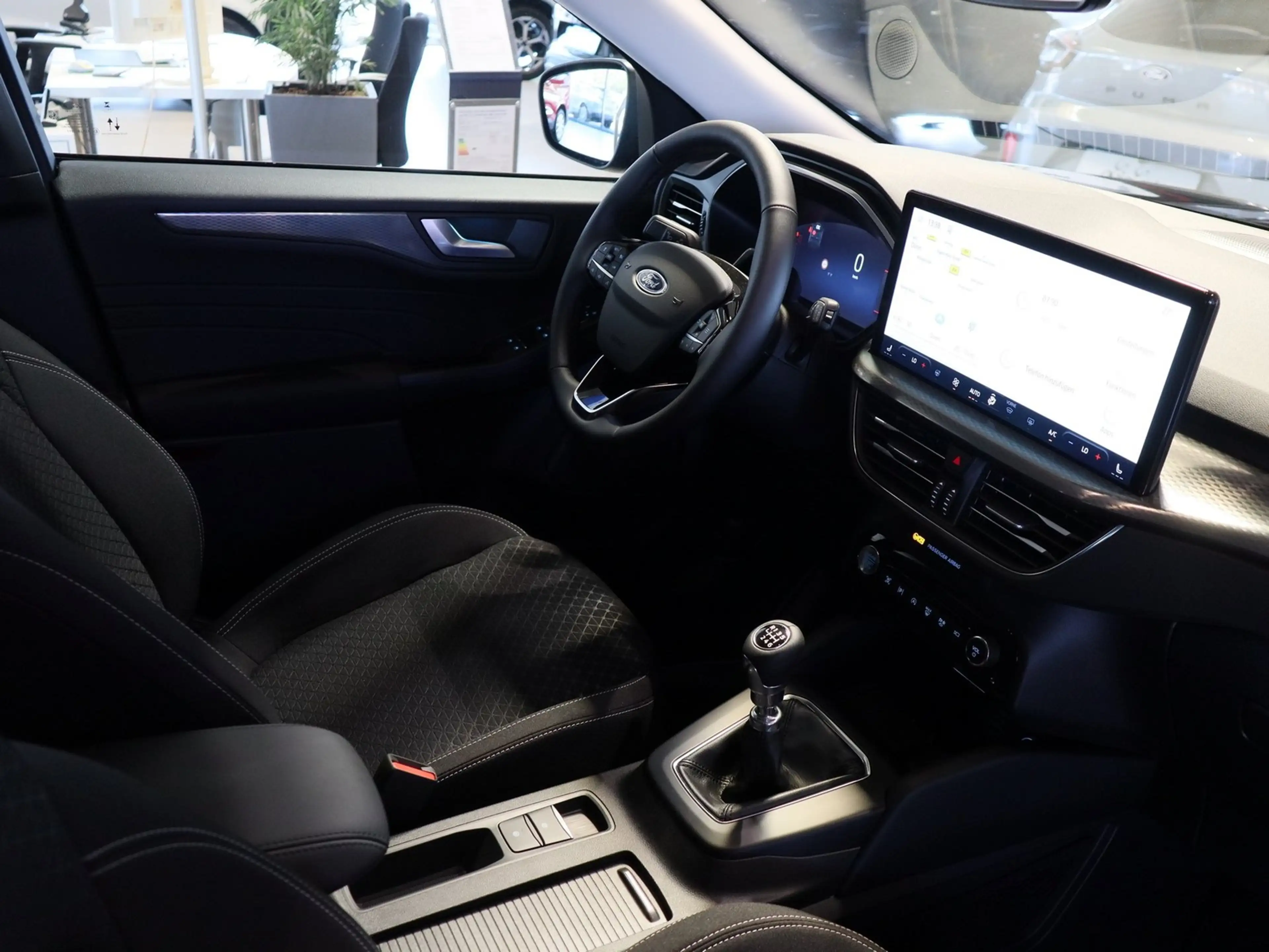 Ford Kuga Titanium Ganzjahresreifen WP+Fahrerassistenz-Paket — photo 3