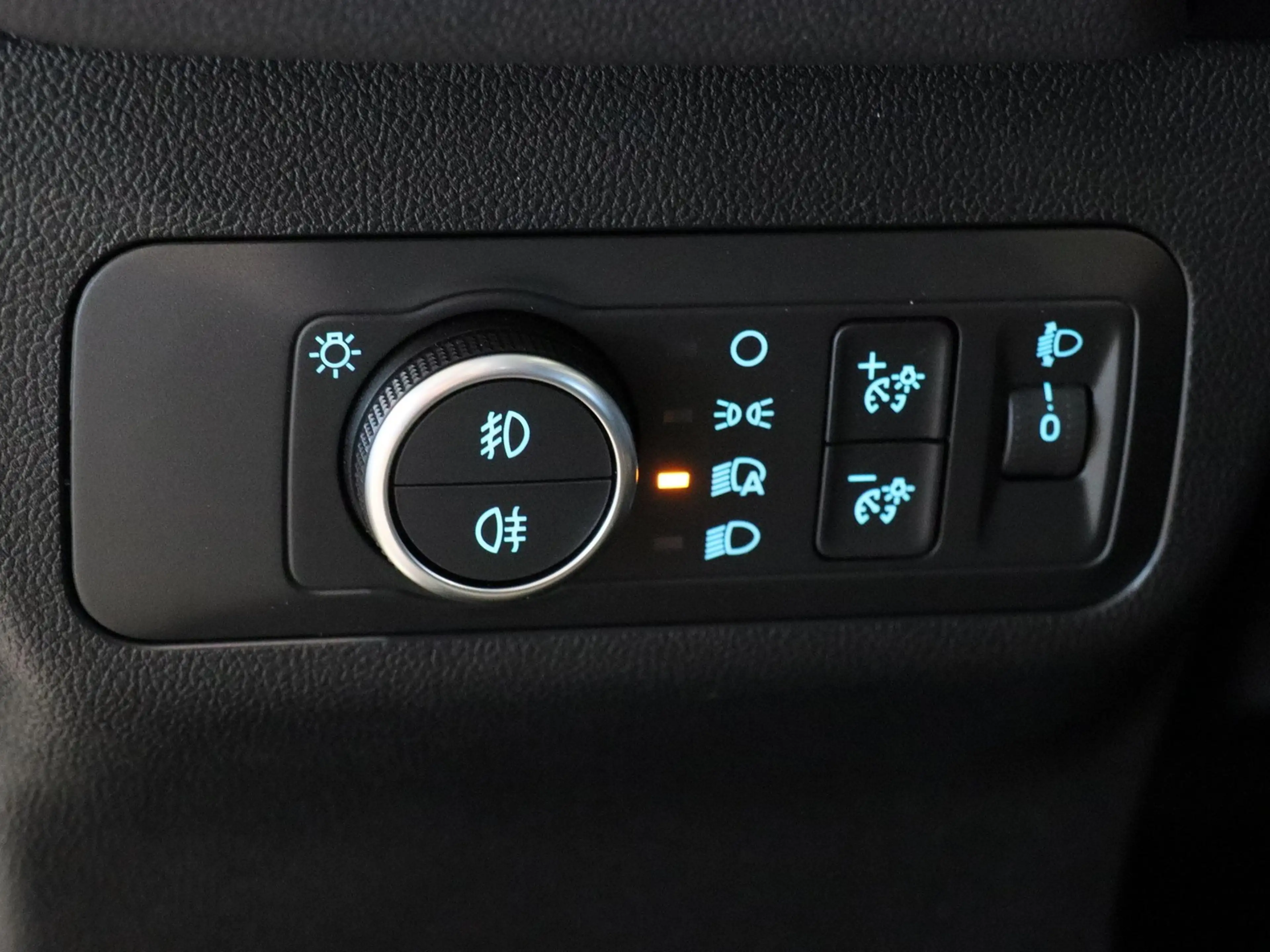 Ford Kuga Titanium Ganzjahresreifen WP+Fahrerassistenz-Paket — photo 13