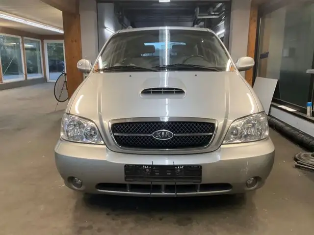 Kia Carnival 2.9 CRDi EX*KLIMA*AUT*6 SITZER*PDC*TÜV