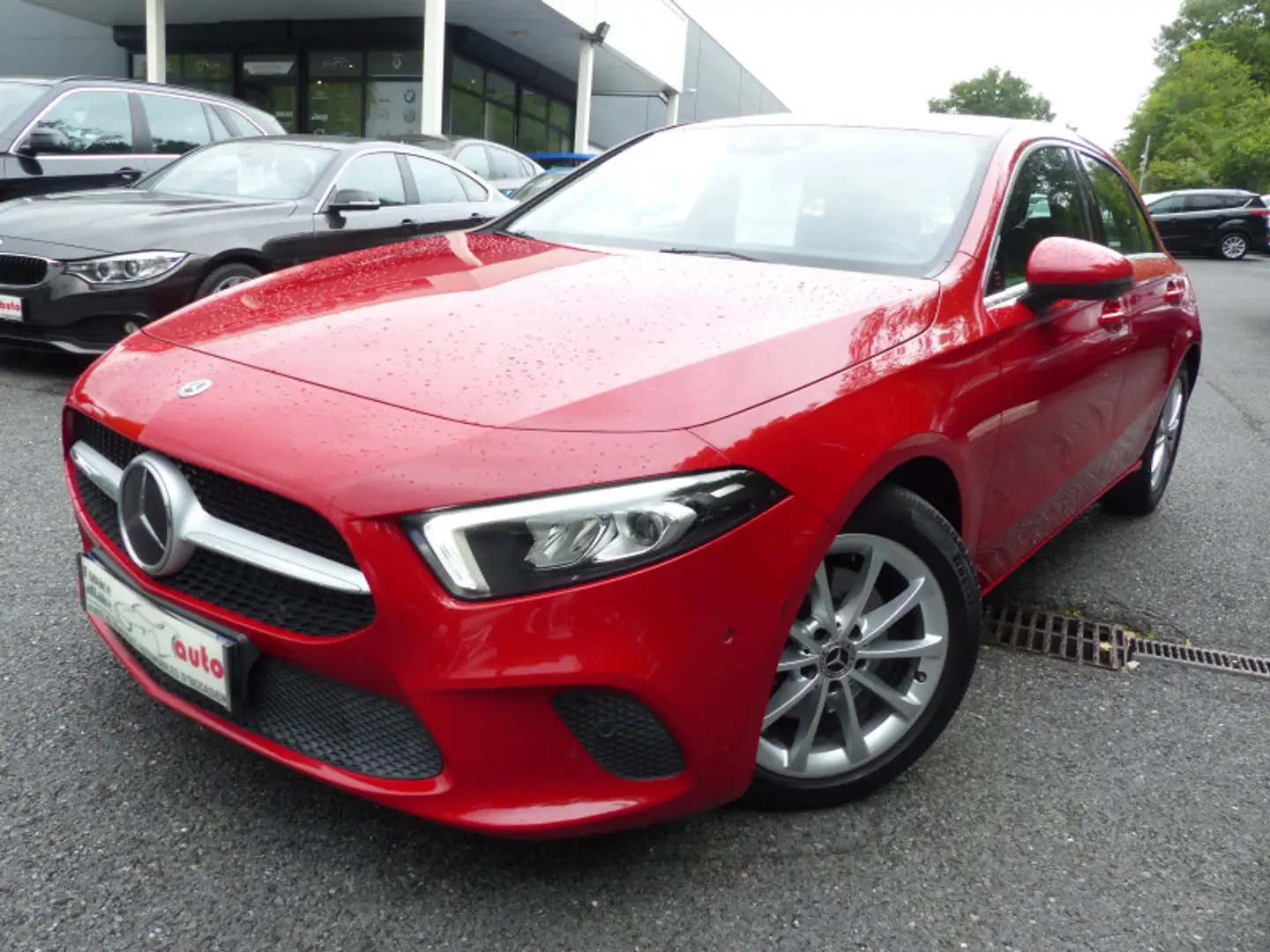 Mercedes-Benz A 200 200 163CH PROGRESSIVE LINE 7G-DCT Rouge - 1