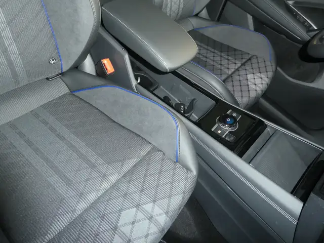 Volkswagen Tiguan Sport eHybrid DSG 150 kW Ansicht 18