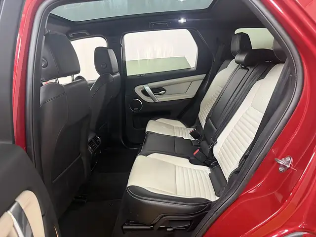 Land Rover Discovery Sport view 10