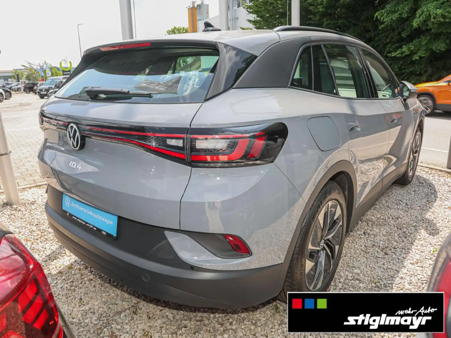 Volkswagen ID.4 Pro Performance ACC+LED+NAVI+SITZHZG Grau - 2